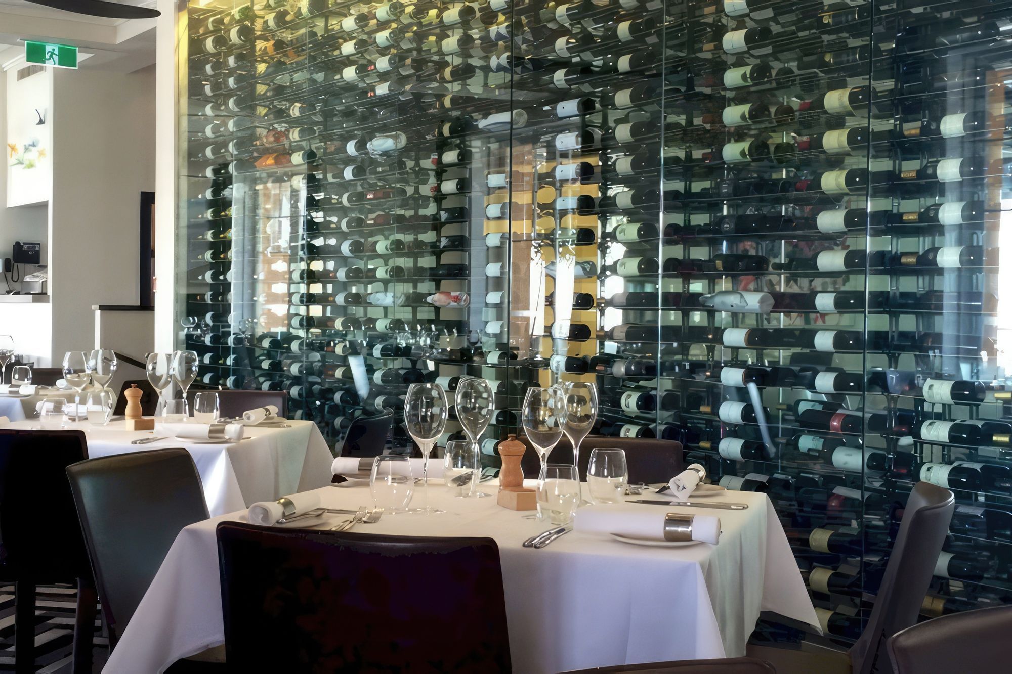 harbourside-wine-wall-gigapixel-standard-scale-400x.jpg