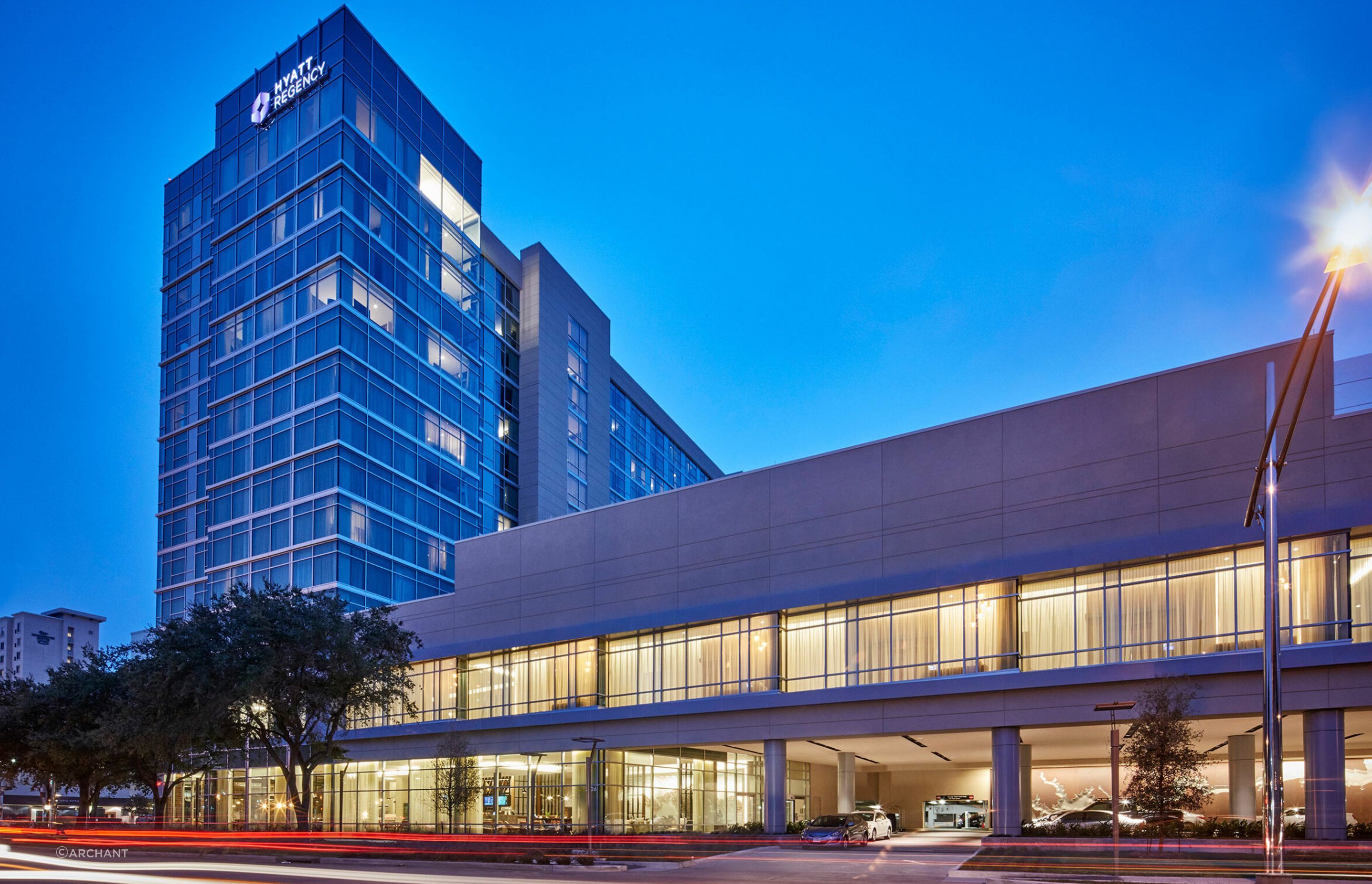 hyatt-regency-houston-galleria15120596132-scaled.jpg