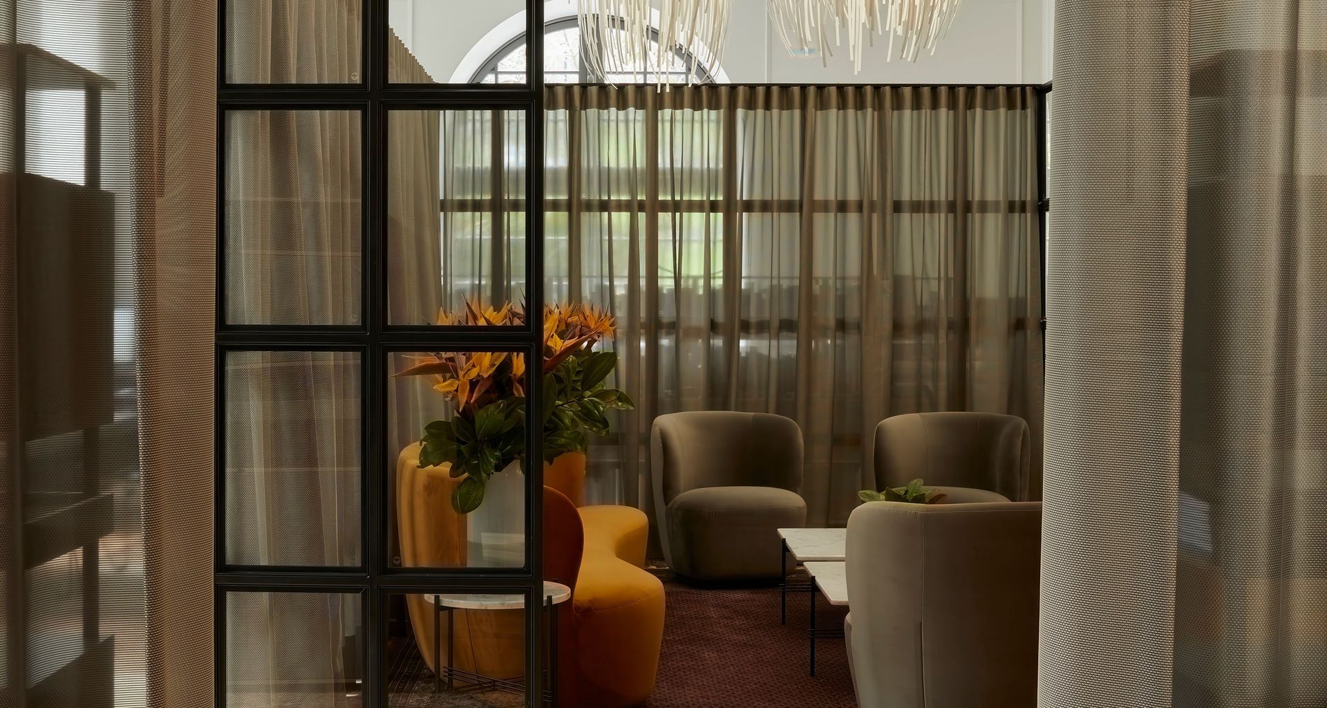 Atelier Workplace Interior: A Masterclass in Luxury and Functionality banner