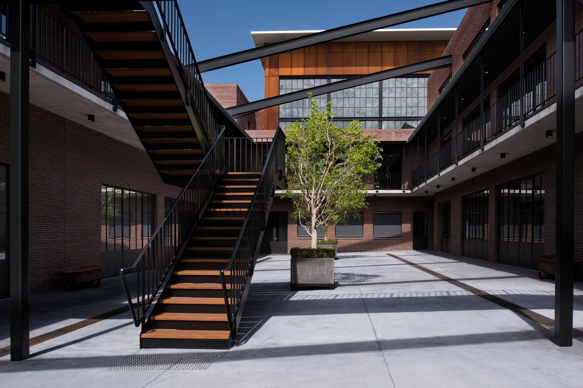 Commercial Complex - Alexandria