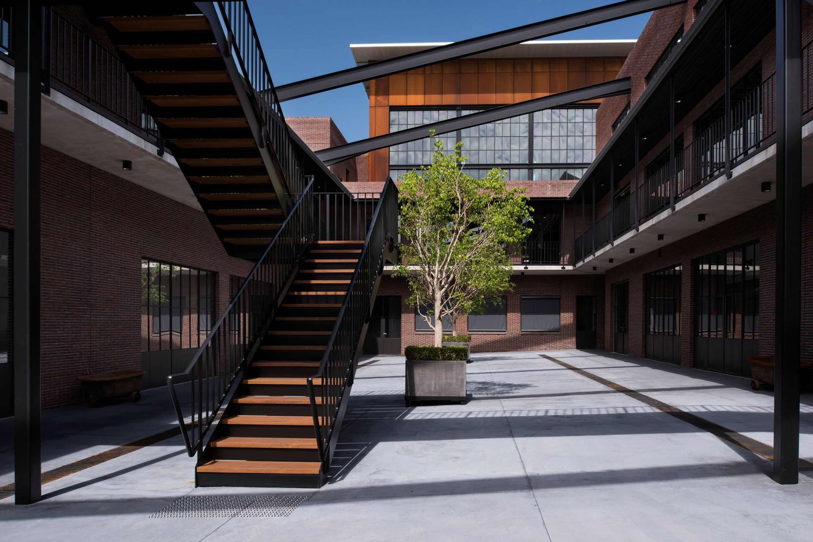 Commercial Complex - Alexandria