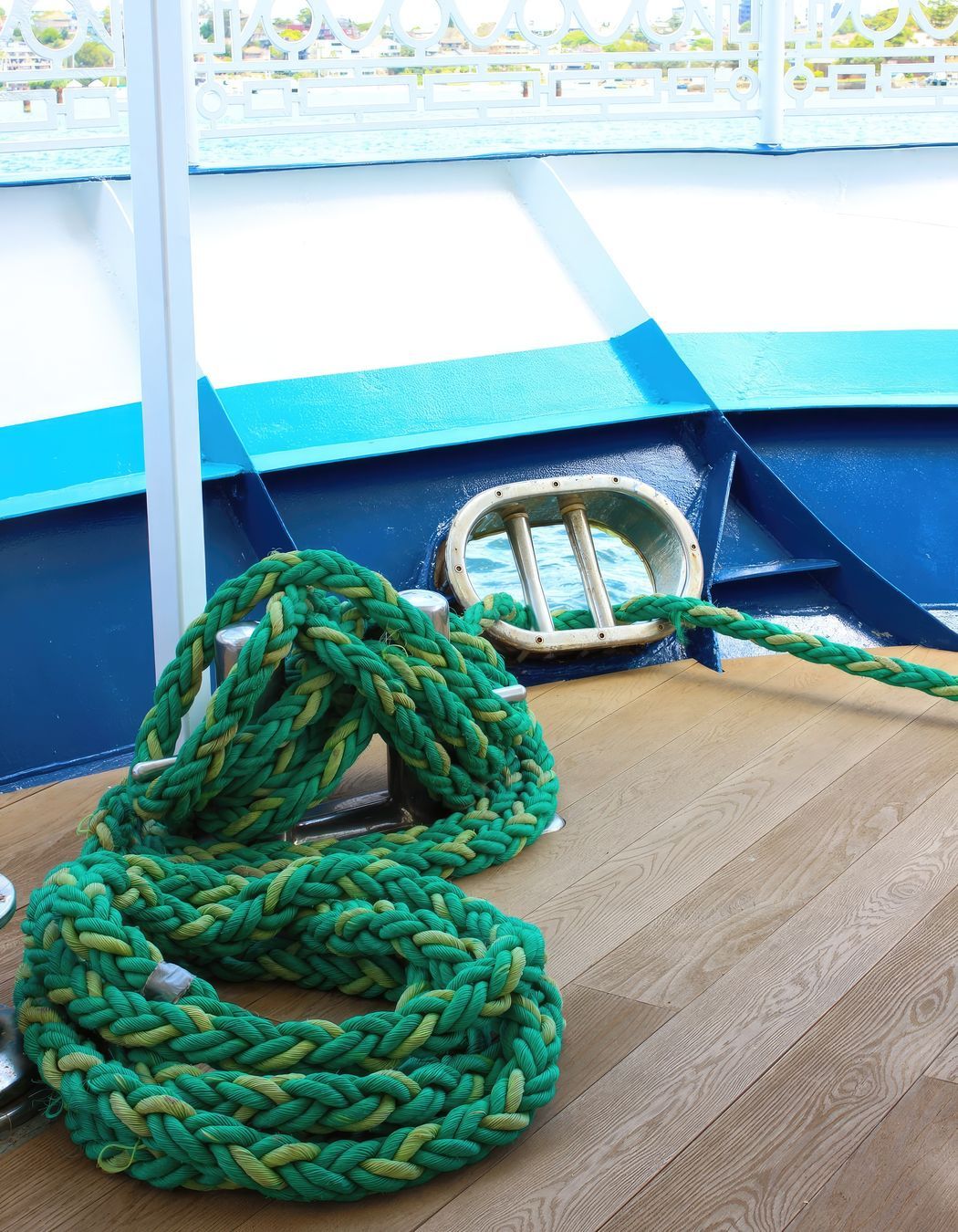 seadeck-golden-oak-millboard-5-min-gigapixel-standard-scale-200x.jpg