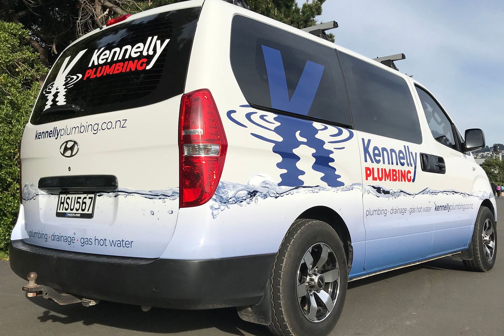 Vehicle signage for Kennelly Plumbing, Dunedin