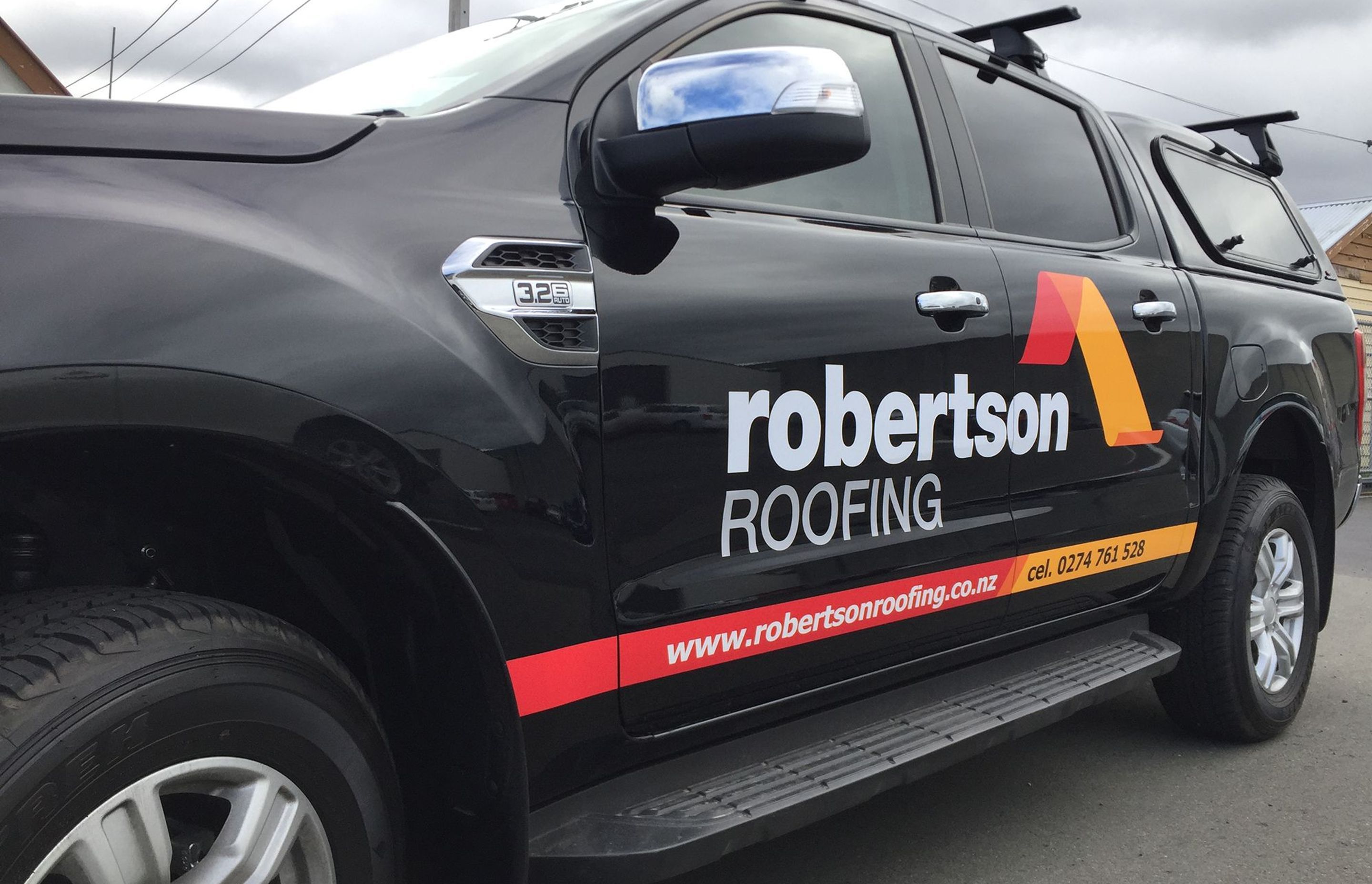 Vehicle signage Robertson Roofing, Dunedin