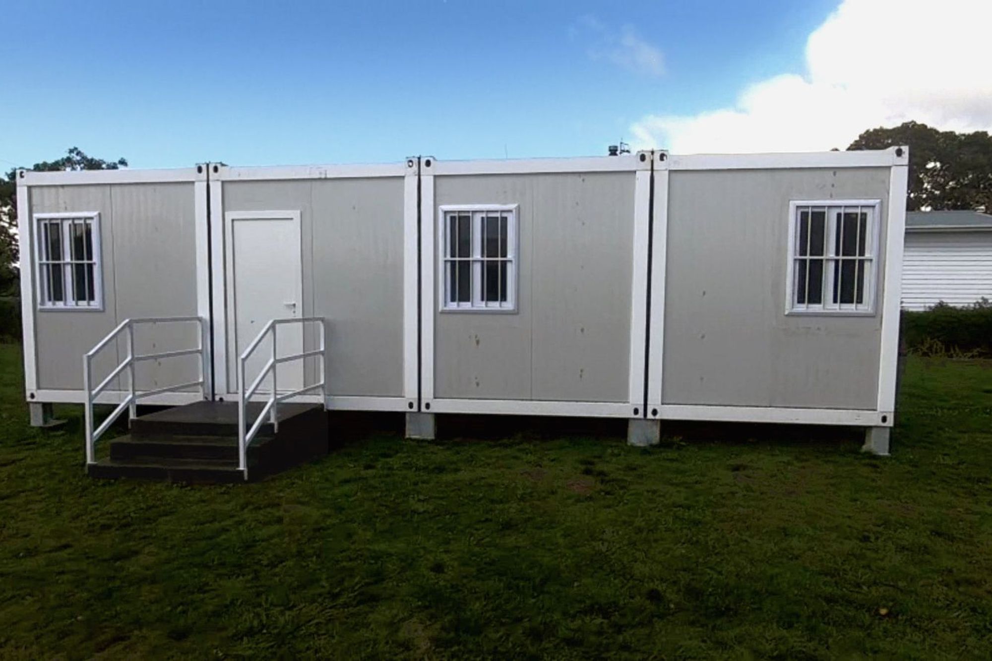 Large Kit set Cabin - Cabin completed
