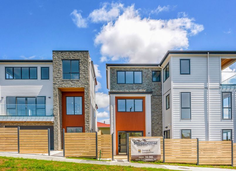 Blockhouse Bay Multi-house Dwelling