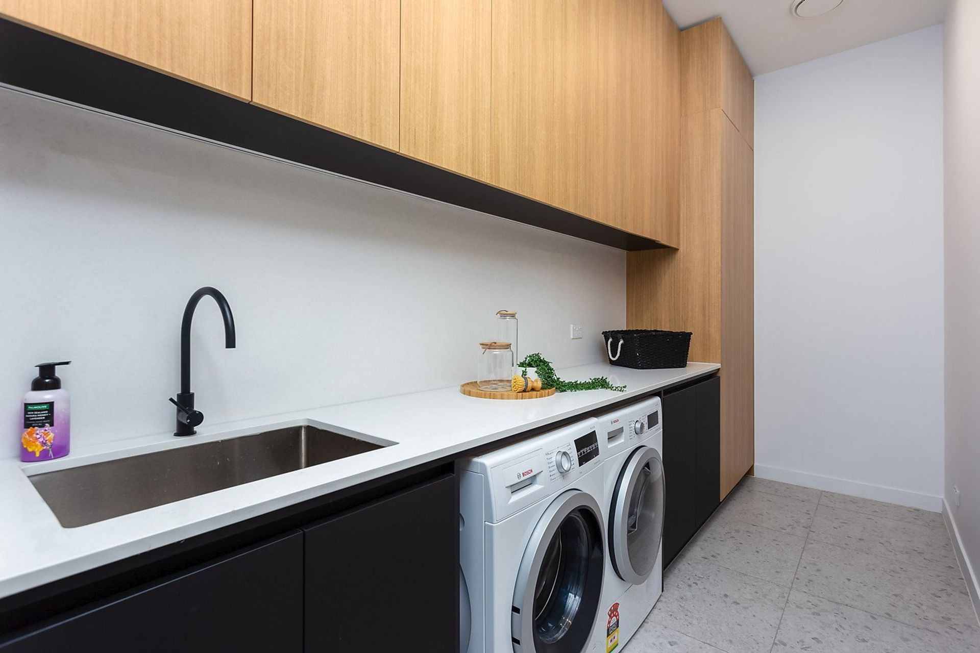 32 Deakin Street, Essendon