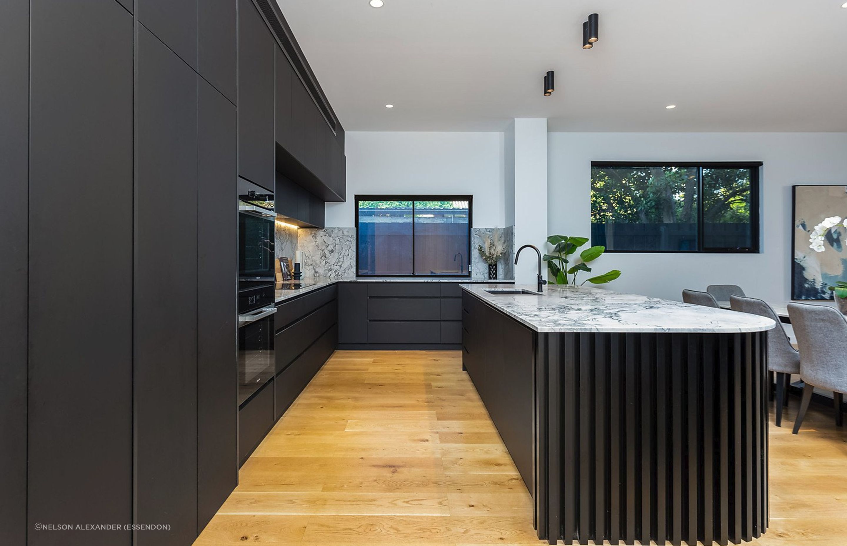 32 Deakin Street, Essendon