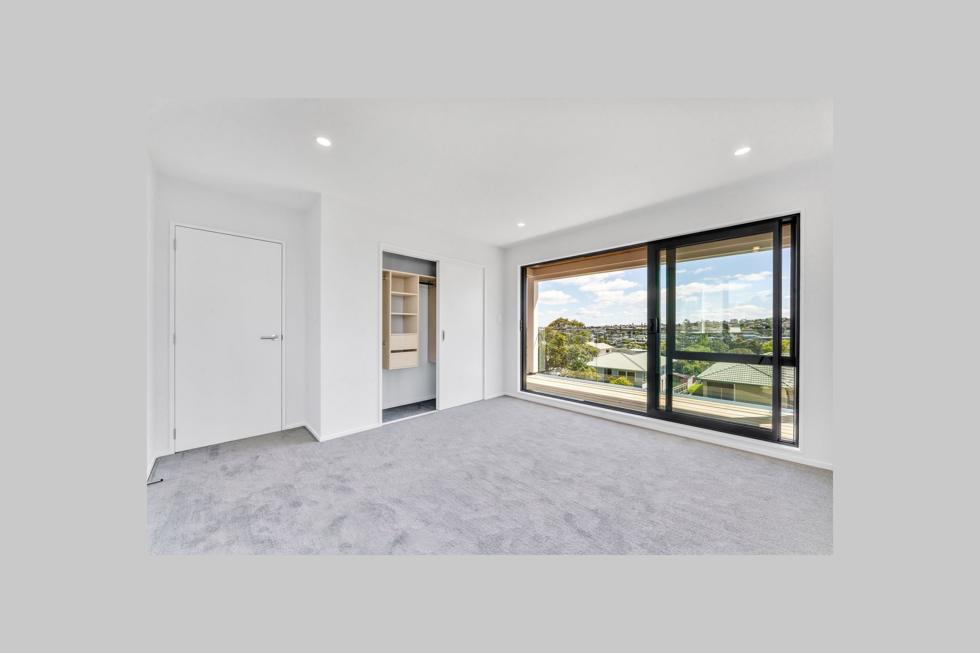 Blockhouse Bay Multi-house dwelling