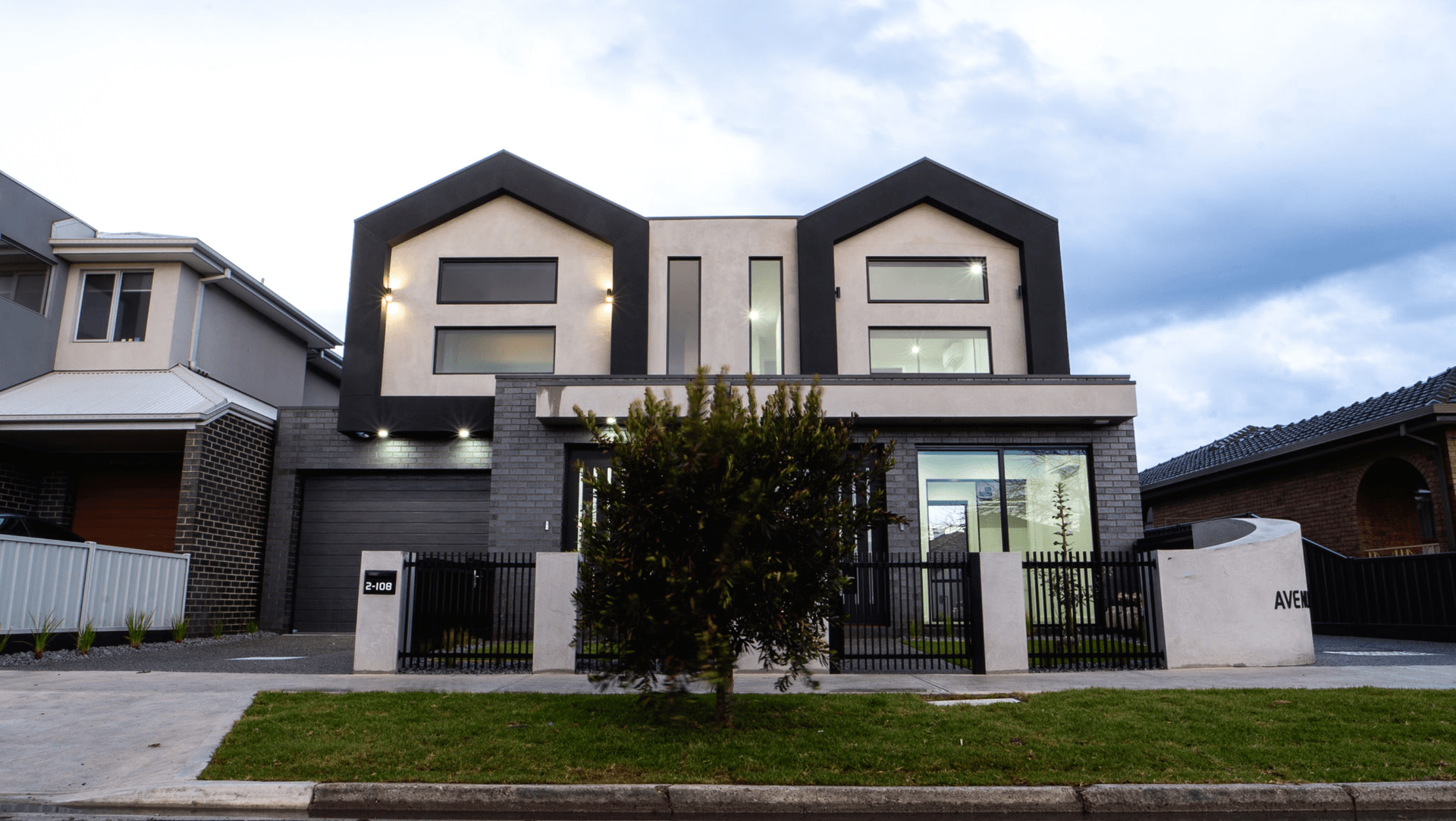 Fifth Altona North banner