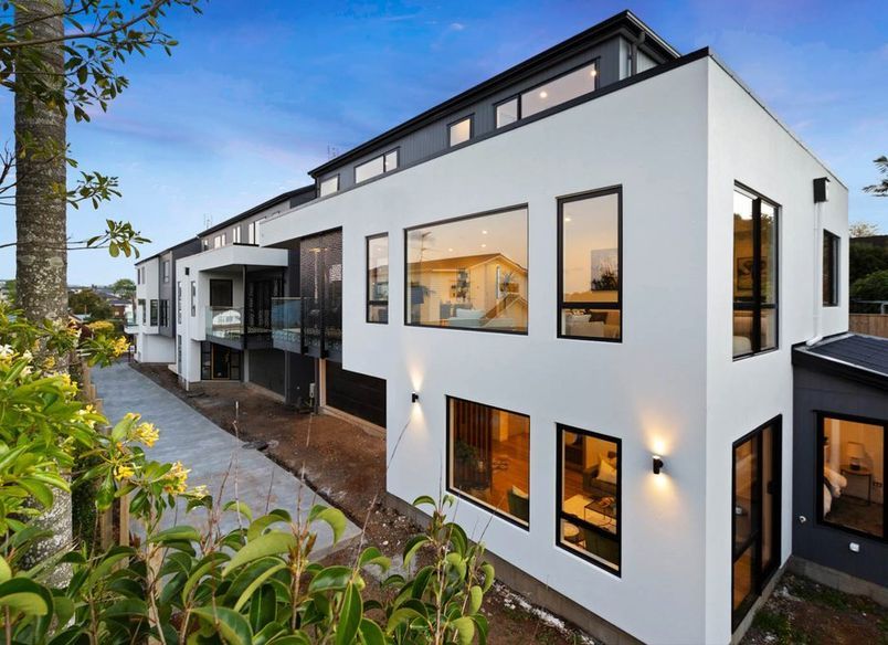 Epsom 3-Lot Development