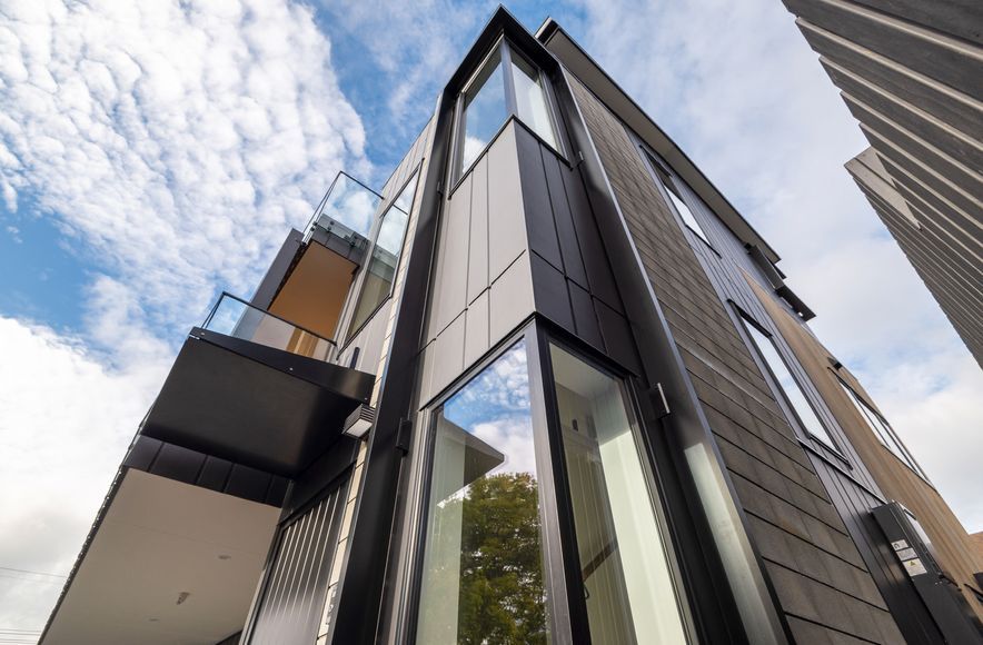 Stratford Avenue - Multi-Generational