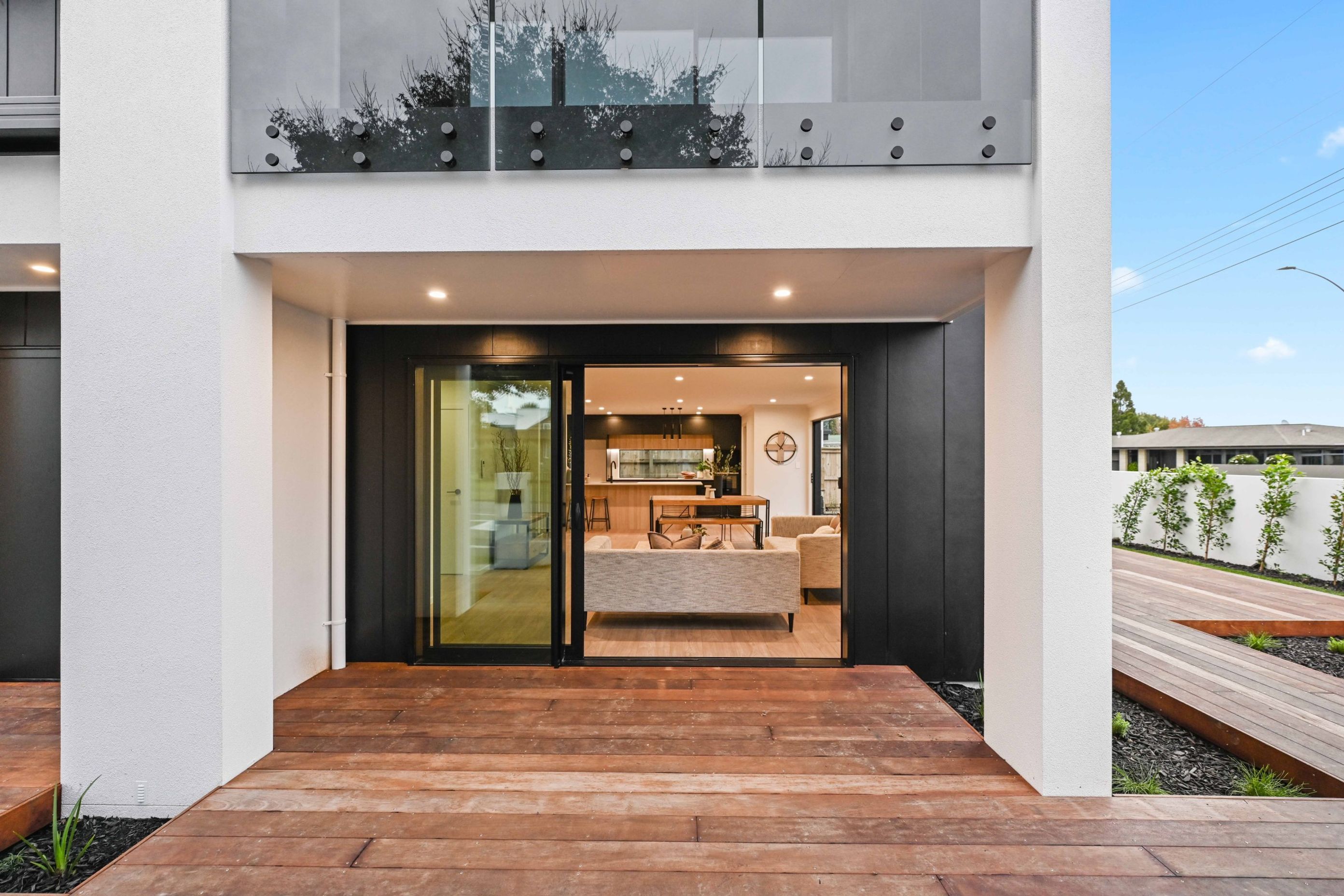 CONSTANCE DUPLEXES 