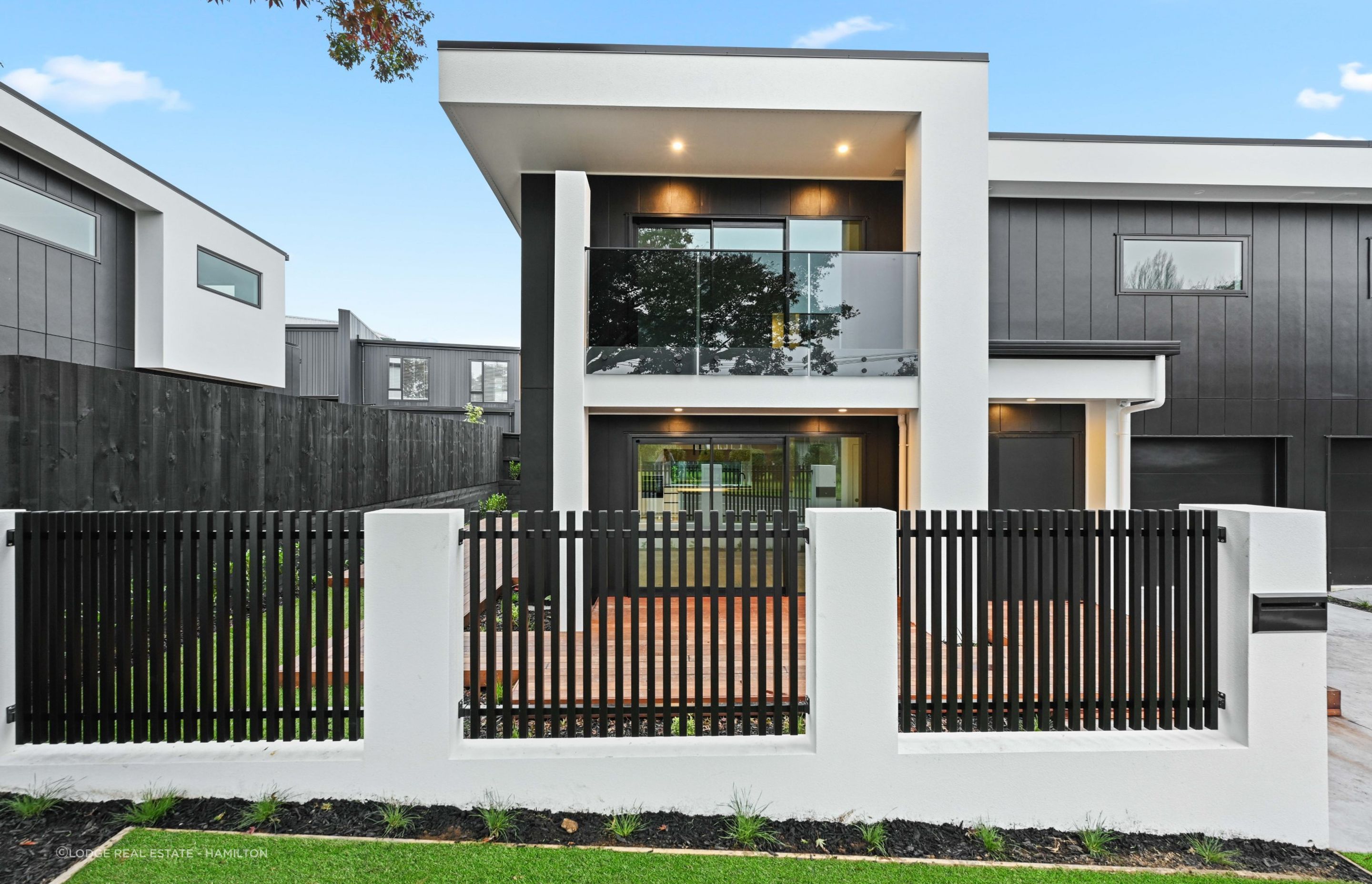 CONSTANCE DUPLEXES