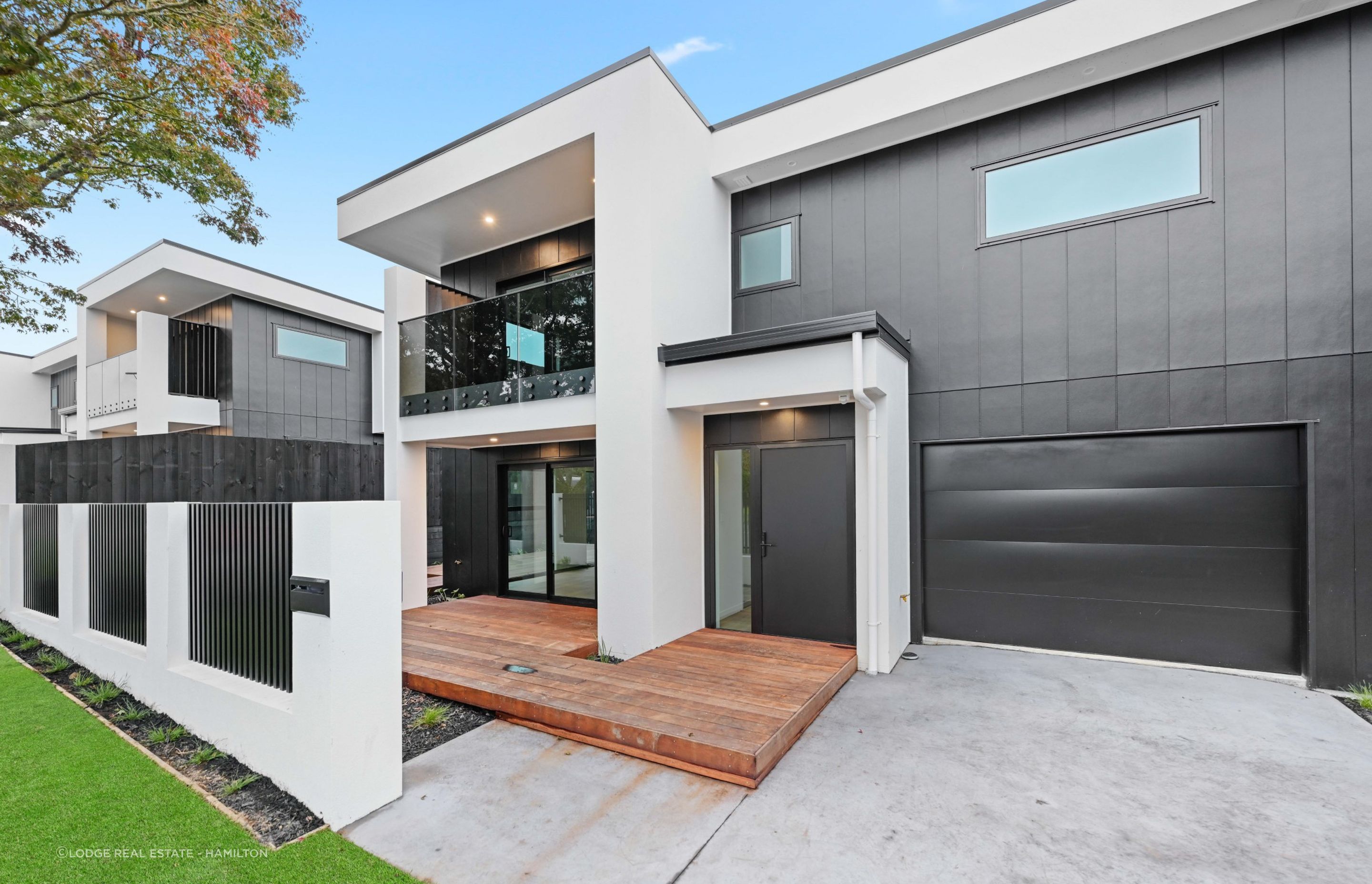 CONSTANCE DUPLEXES