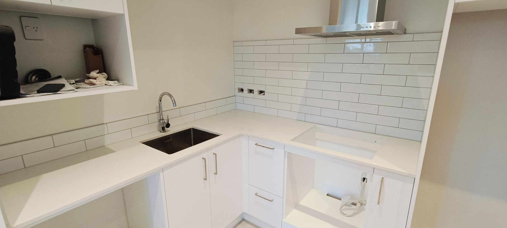 Damn Good Tiling - Universal Homes residential tiling banner