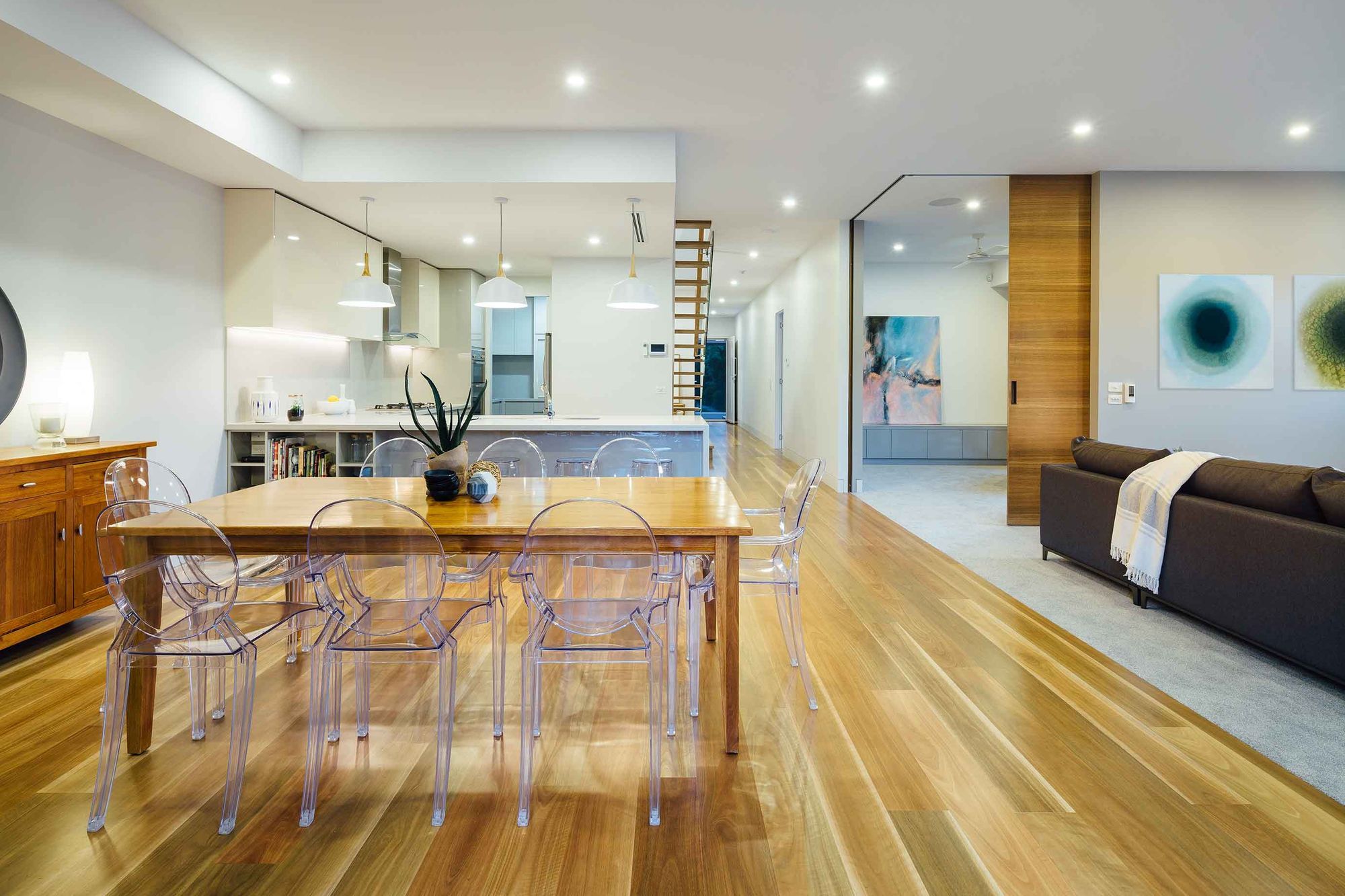 Raynes St
