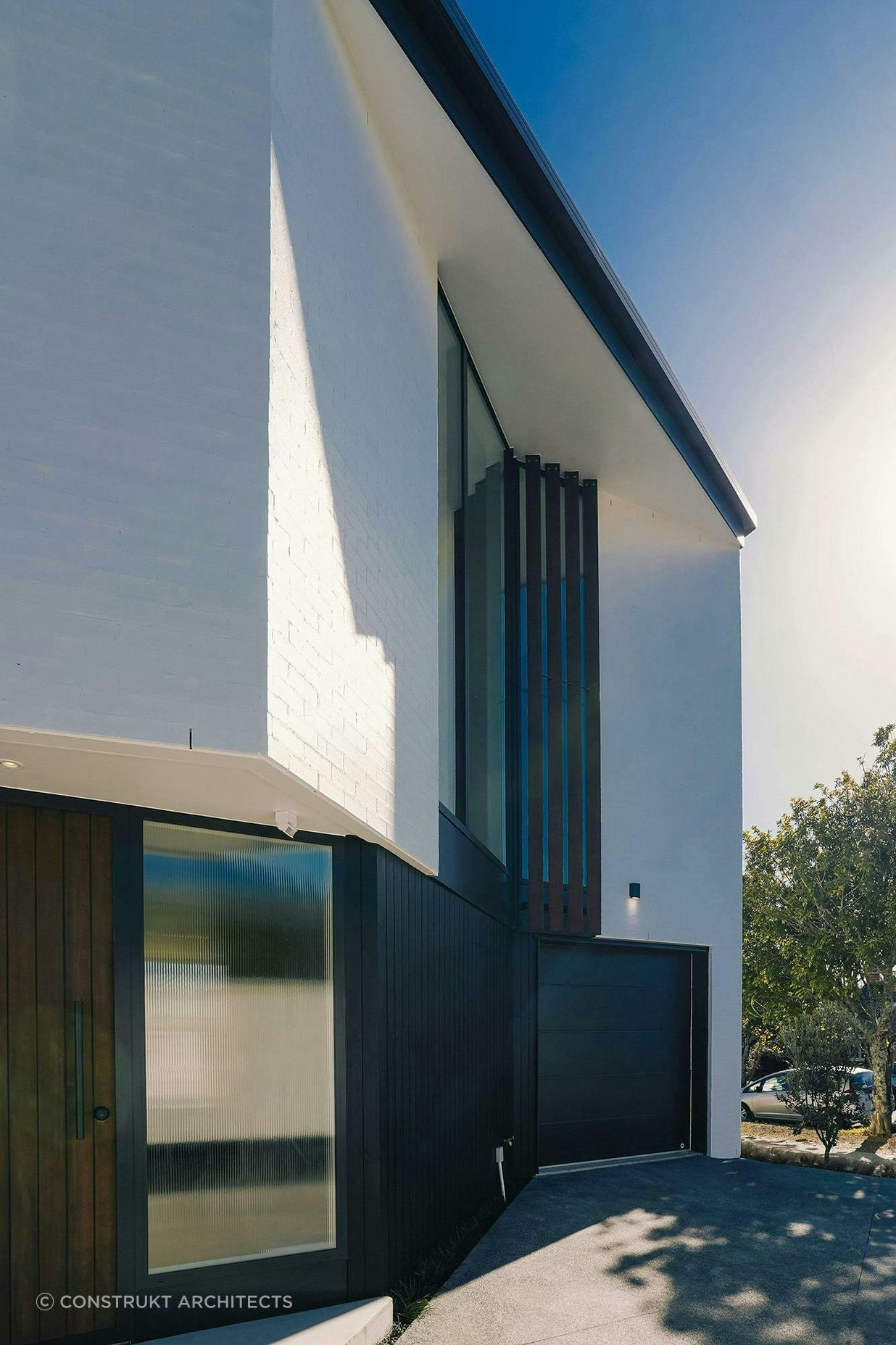 66-Huia-Road-TownhousesModern-TownhousesConstrukt-ArchitectsAucklandEntrance.jpg