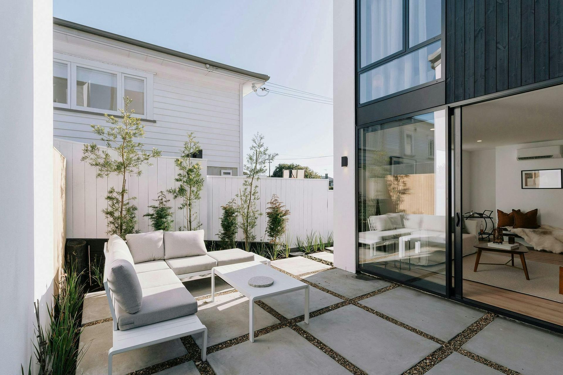 66-Huia-Road-TownhousesModern-TownhousesConstrukt-ArchitectsAucklandPatio.jpg