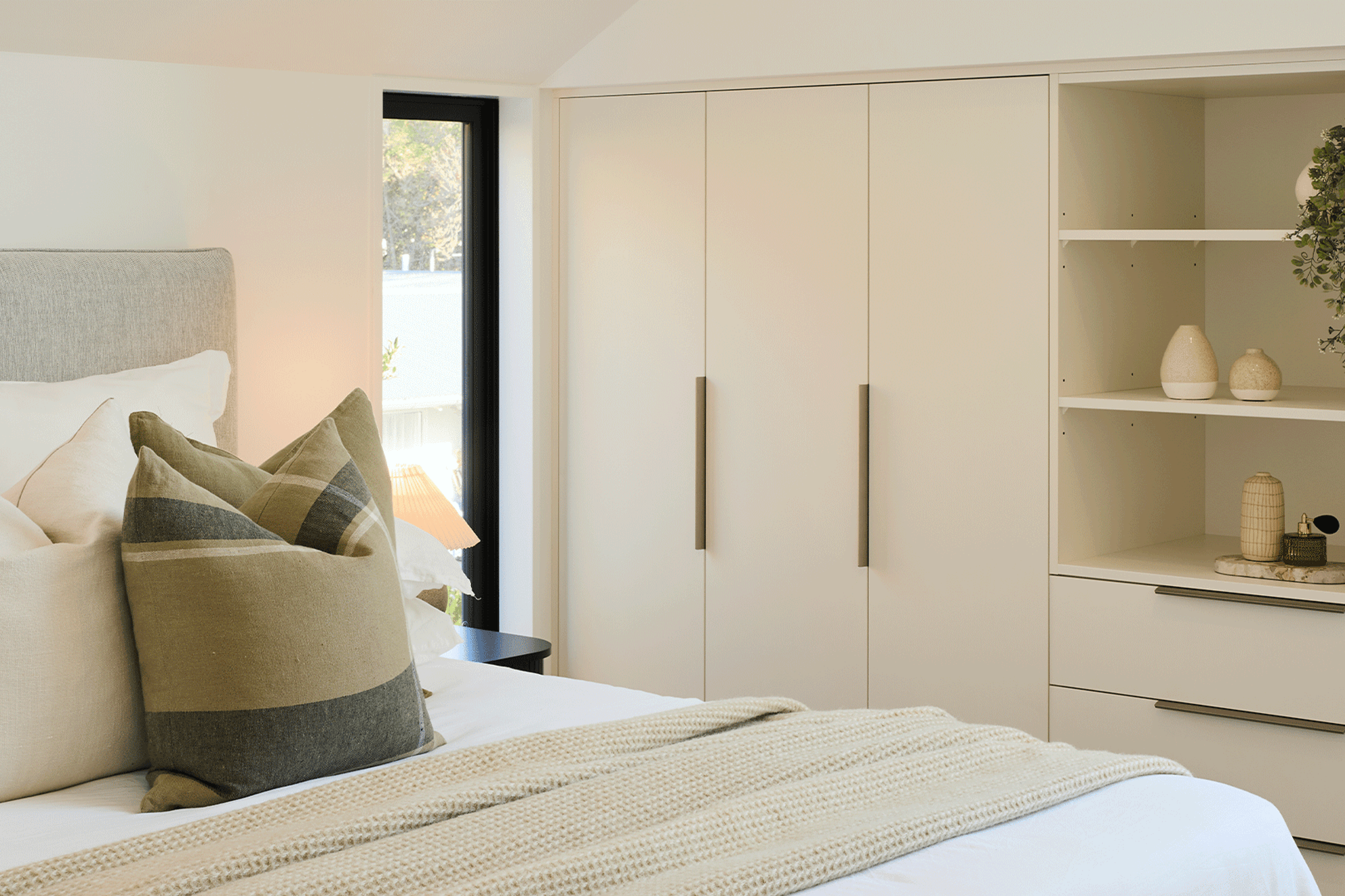 6837c9ae484ca3d5925f3e94Bedroom.png