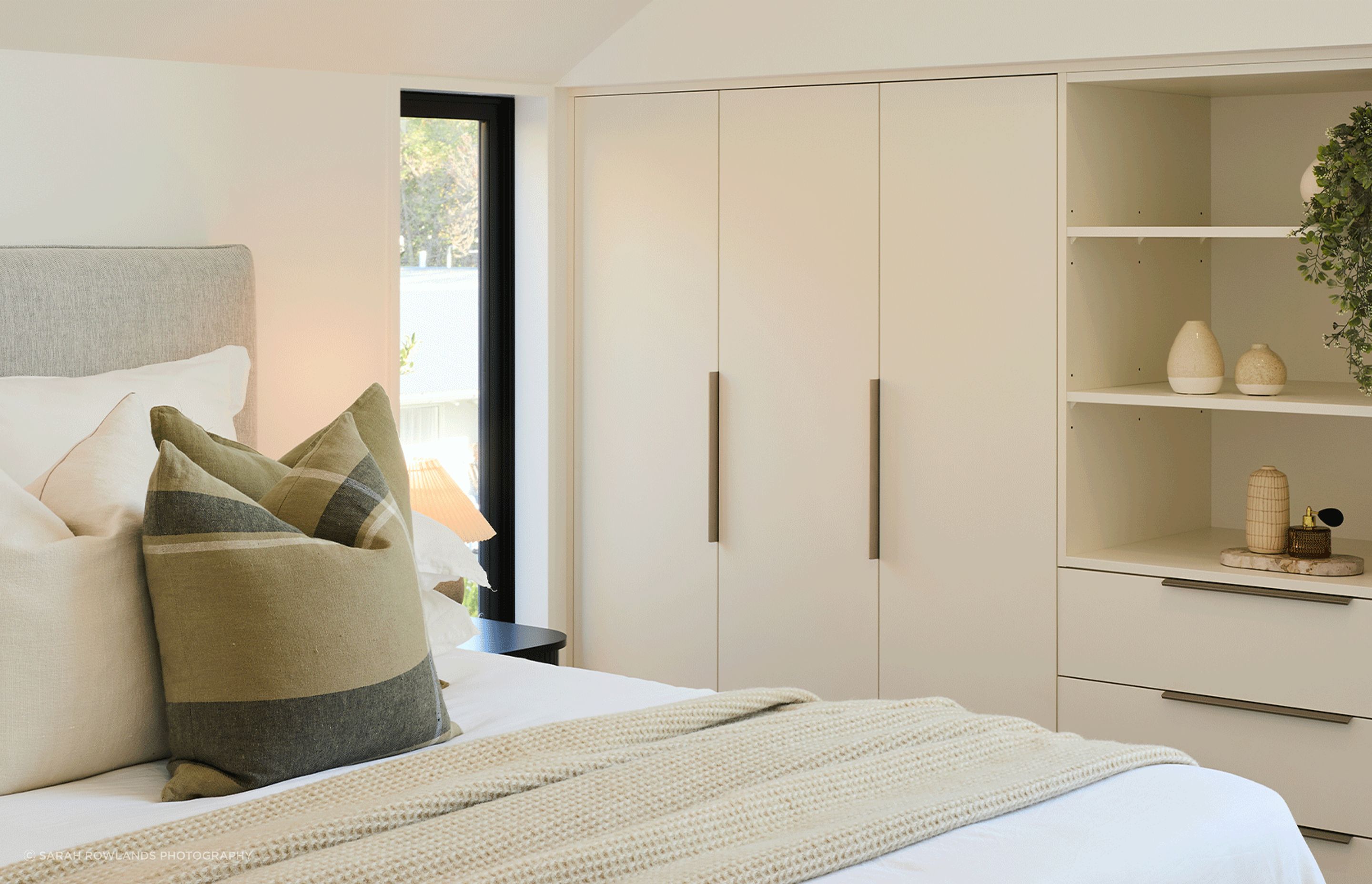 6837c9ae484ca3d5925f3e94Bedroom.png