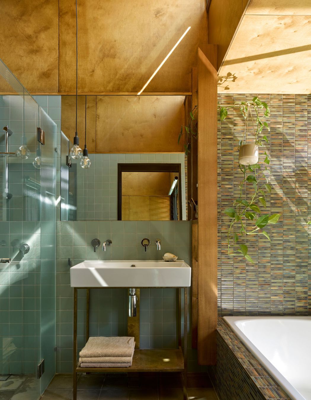 LiveWorkShare House