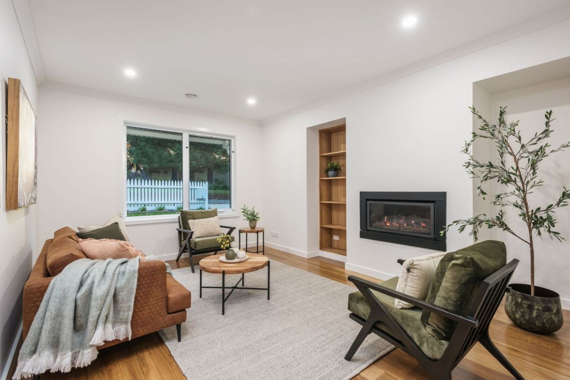 712-residential-L2246042-1615866641b0TDqp.jpg