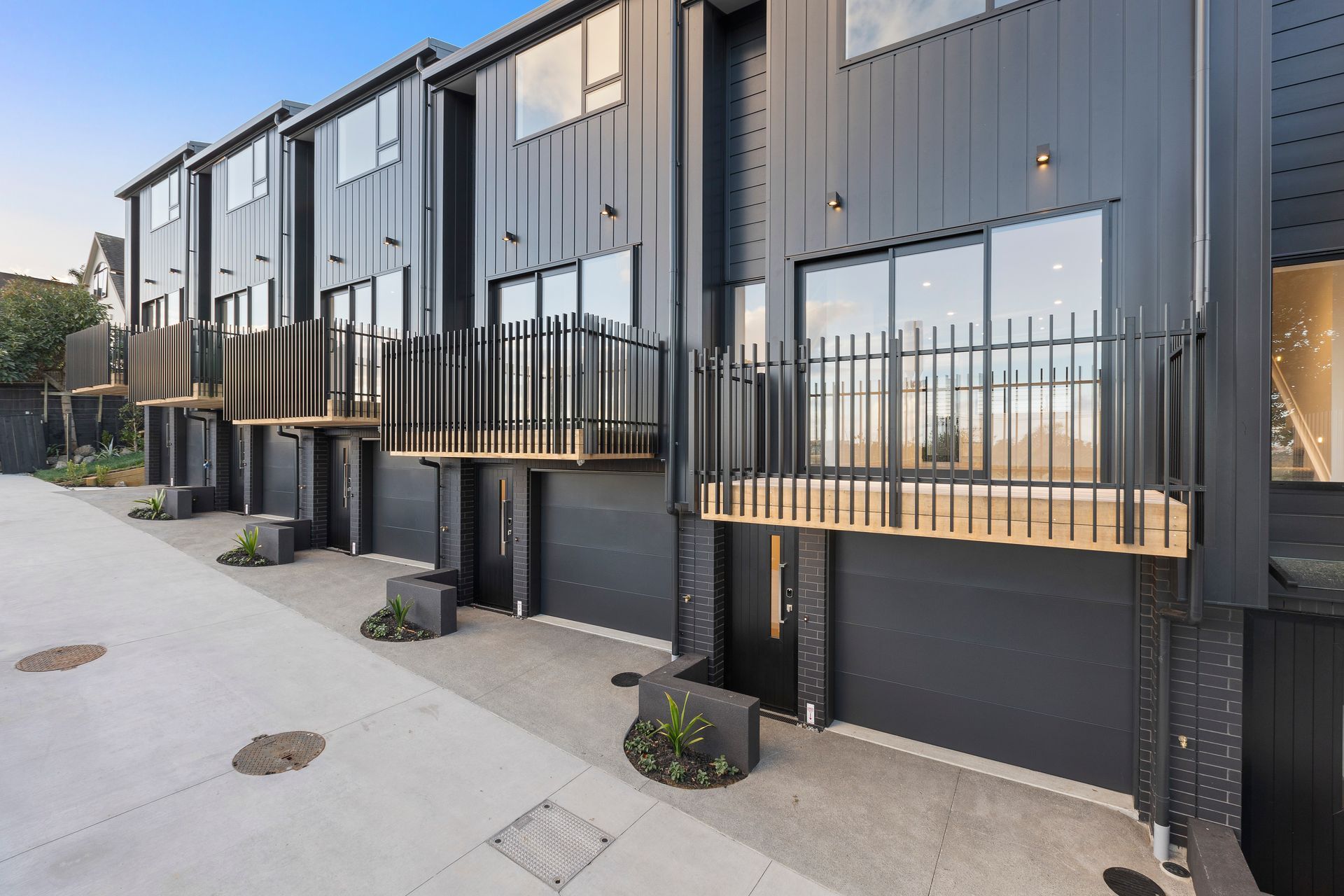 Riddell Road Multi-Unit