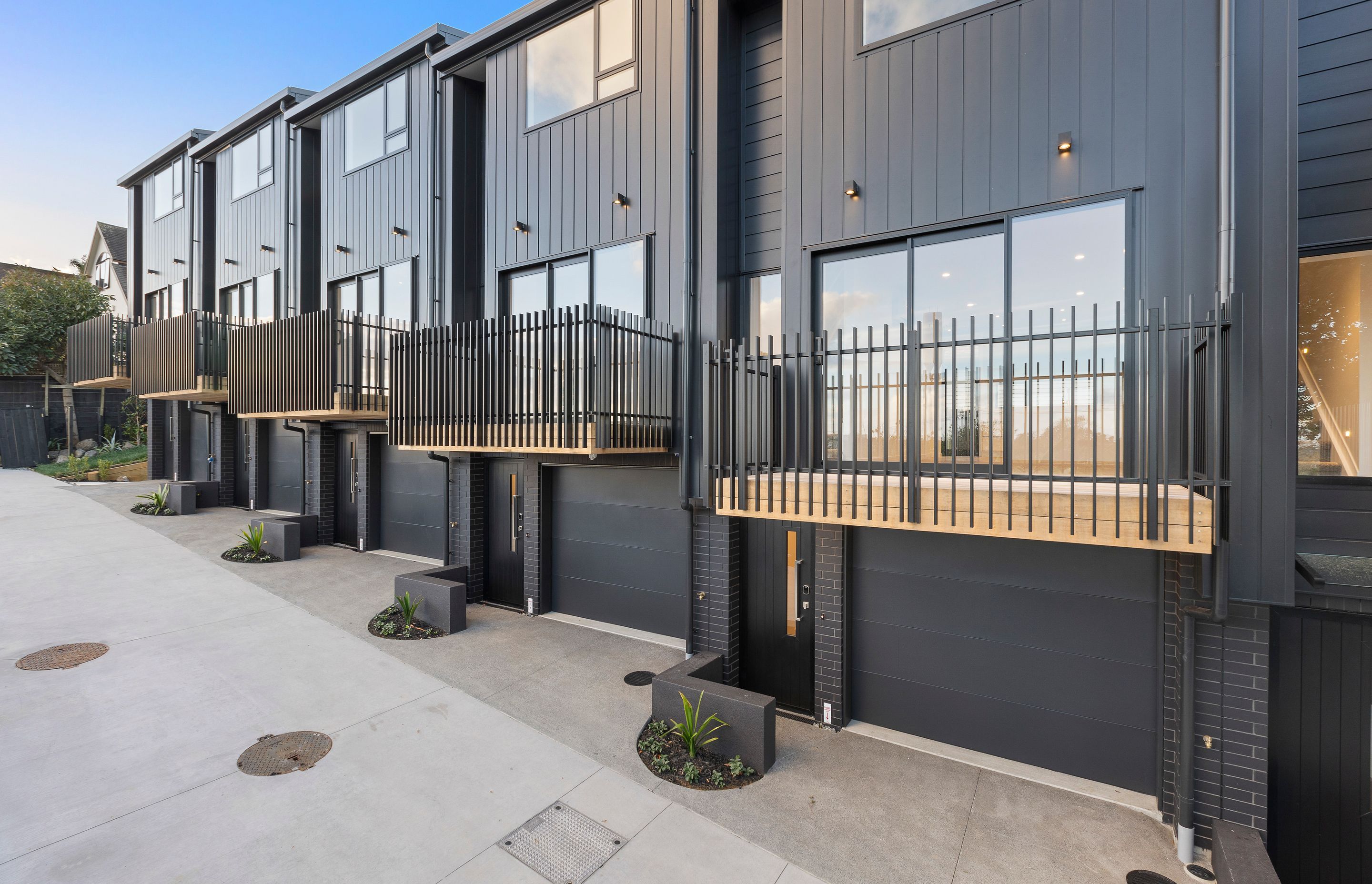 Riddell Road Multi-Unit