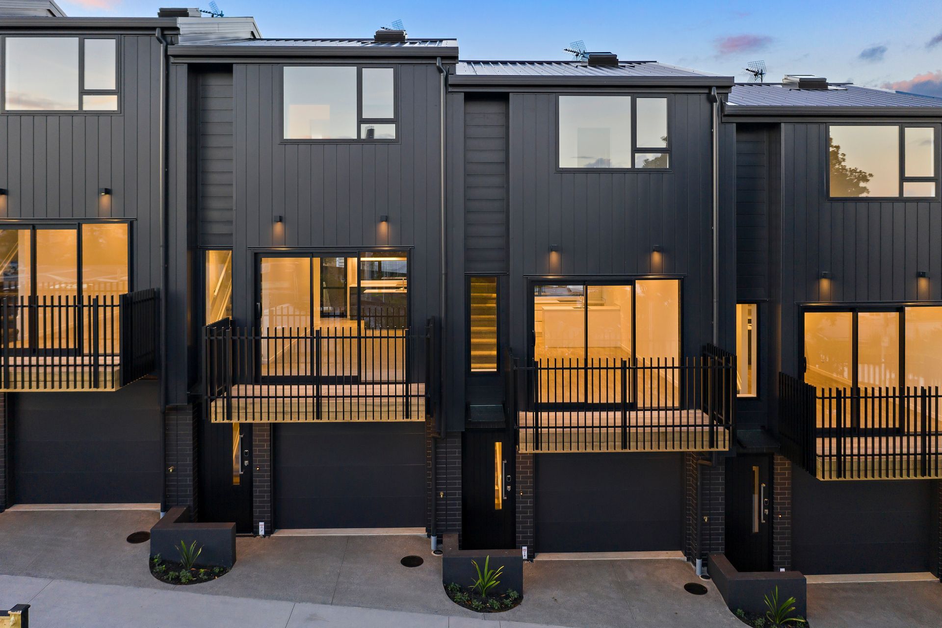 Riddell Road Multi-Unit