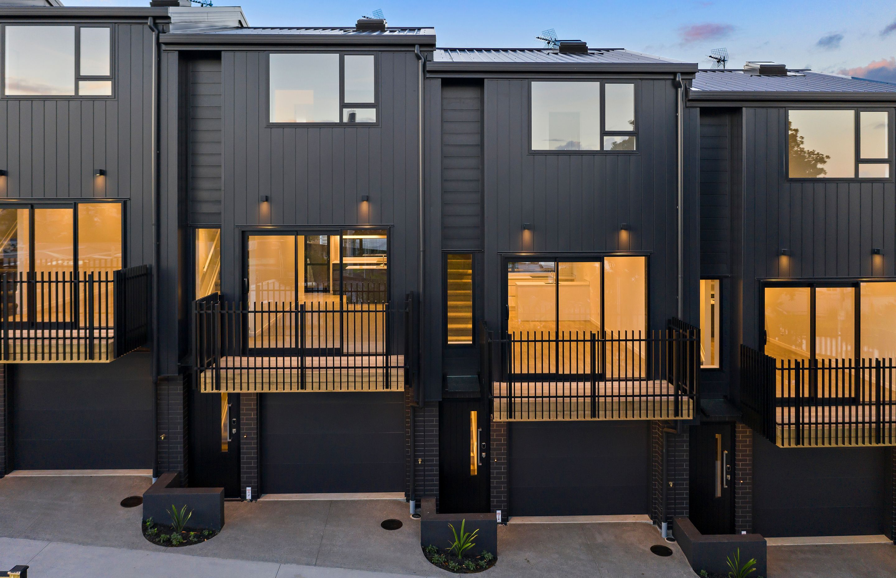 Riddell Road Multi-Unit