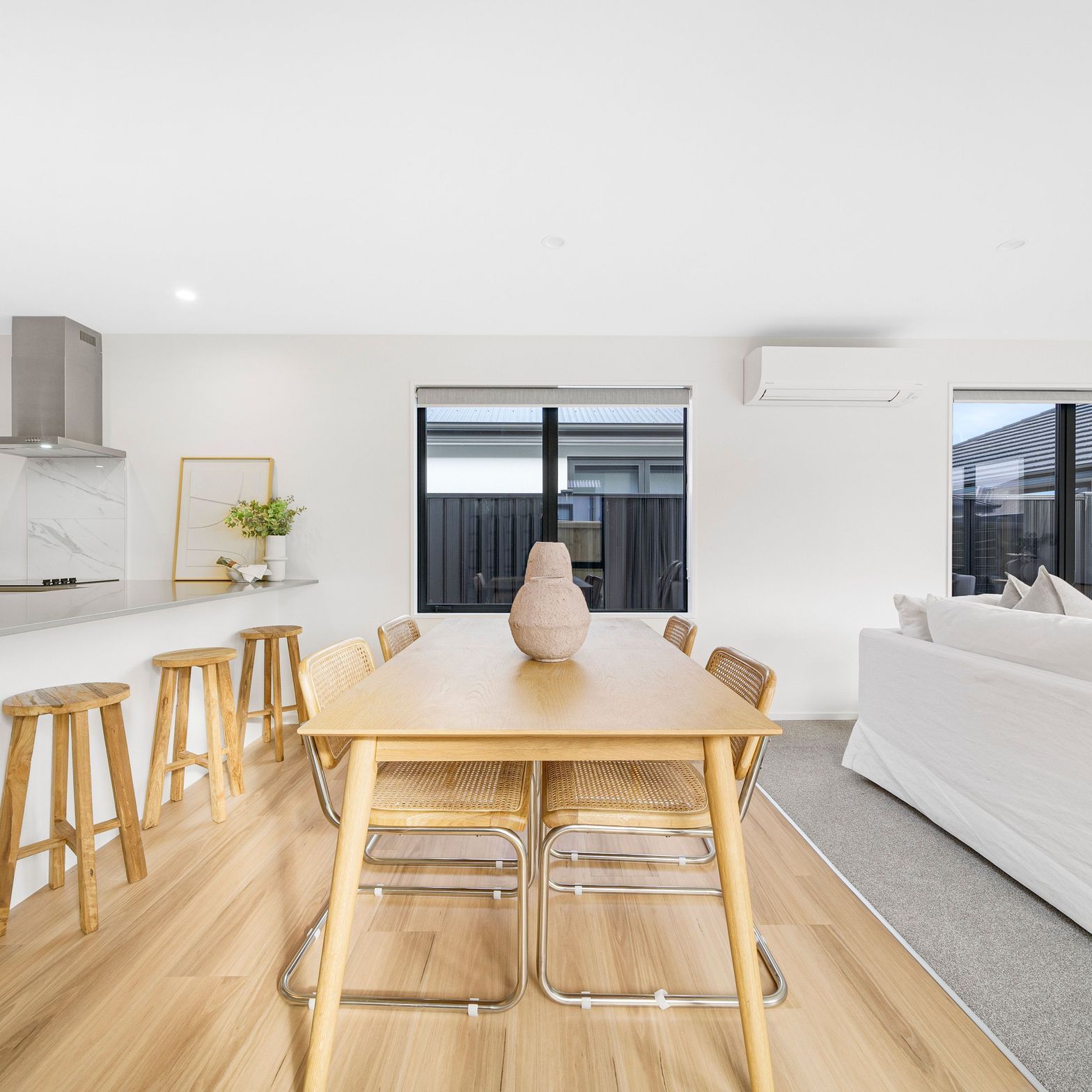 AbsoluteHomesBeachgrove12.jpg