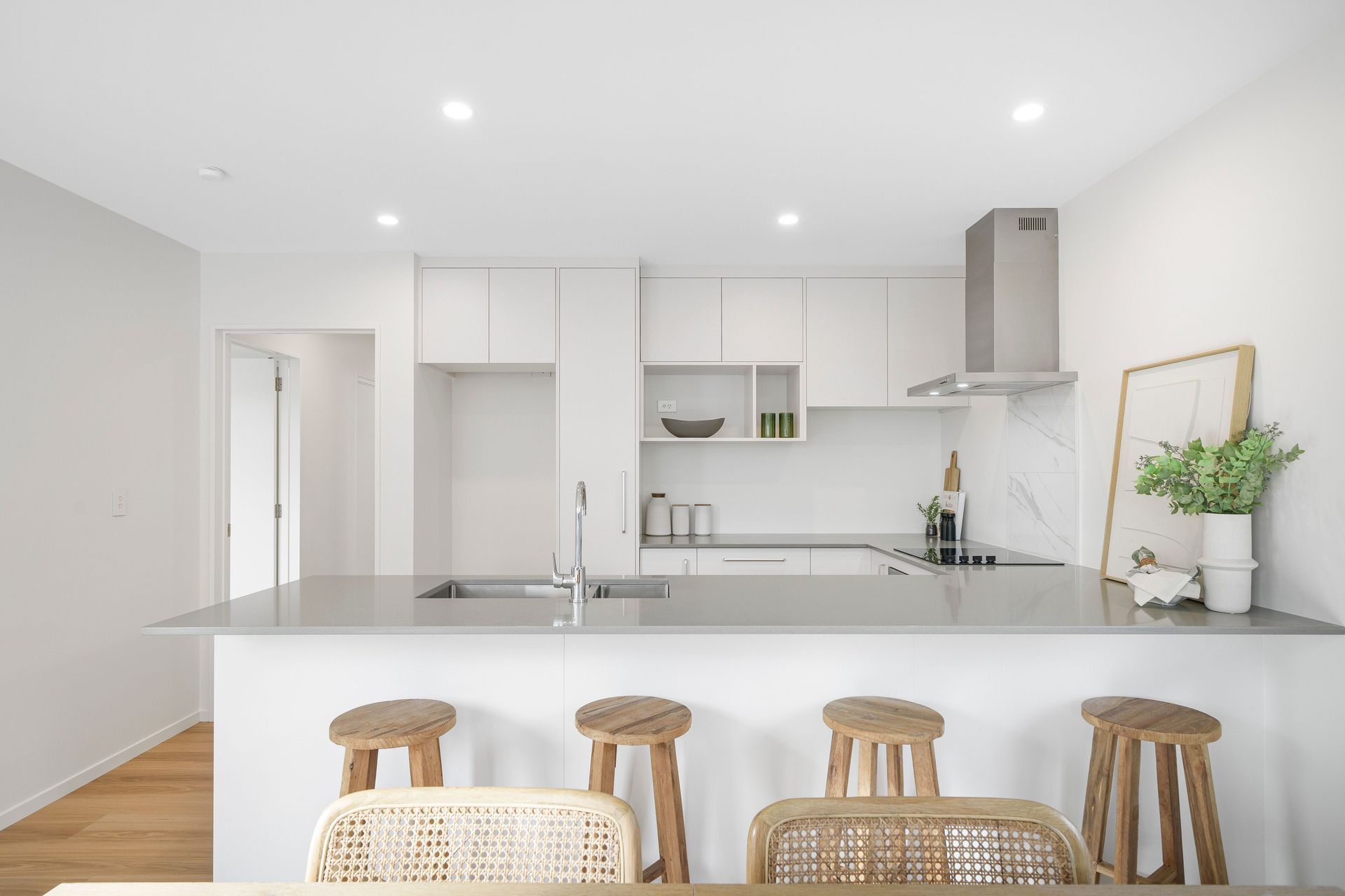 AbsoluteHomesBeachgrove14-v2.jpg