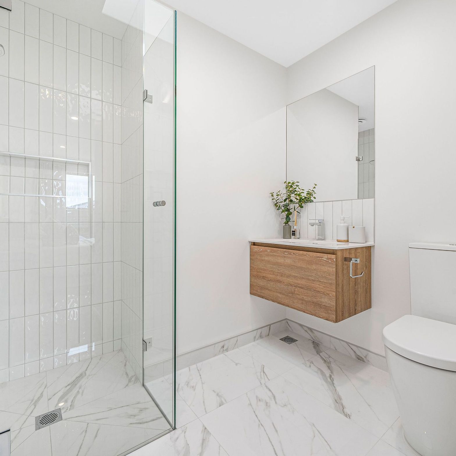 AbsoluteHomesBeachgrove19.jpg