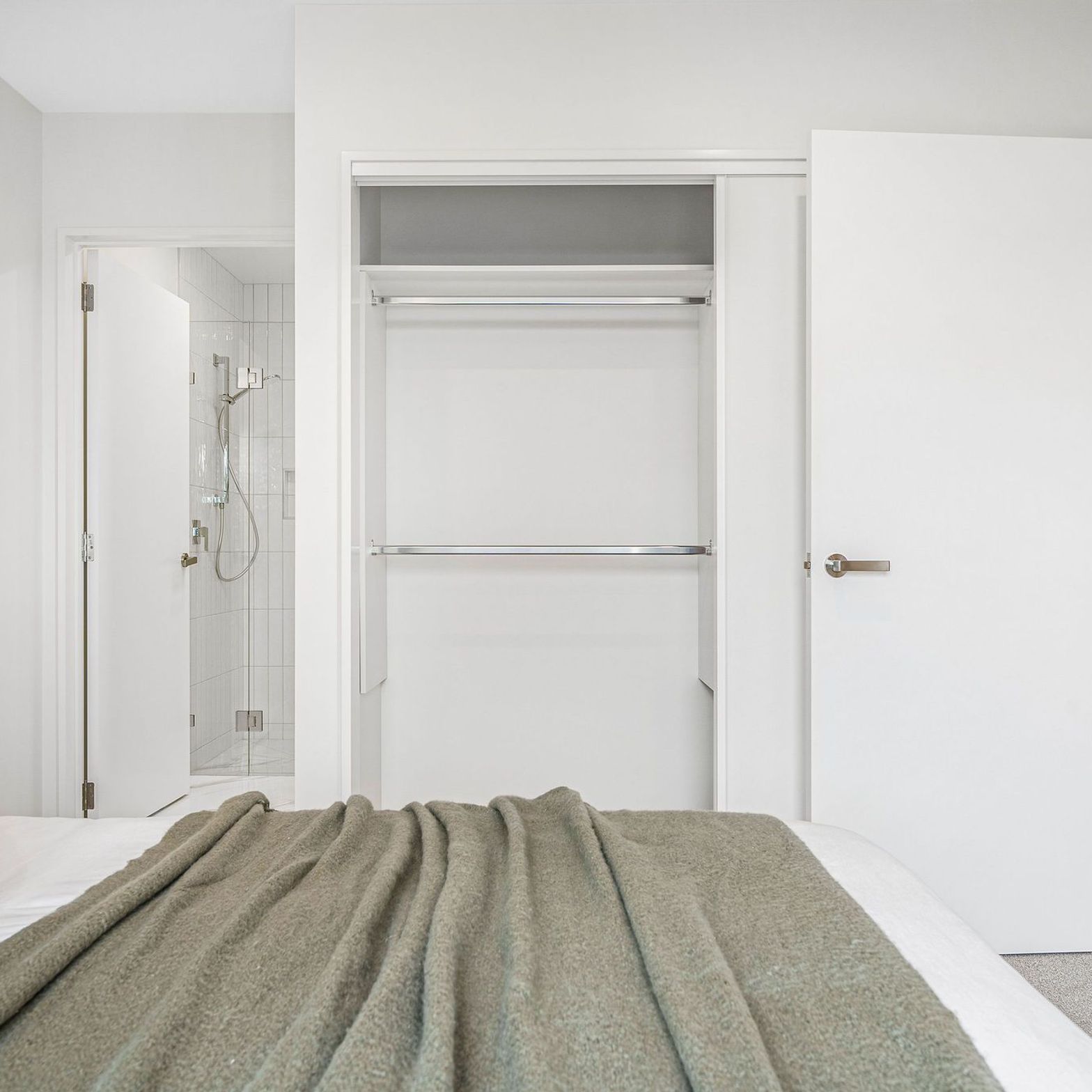 AbsoluteHomesBeachgrove20.jpg