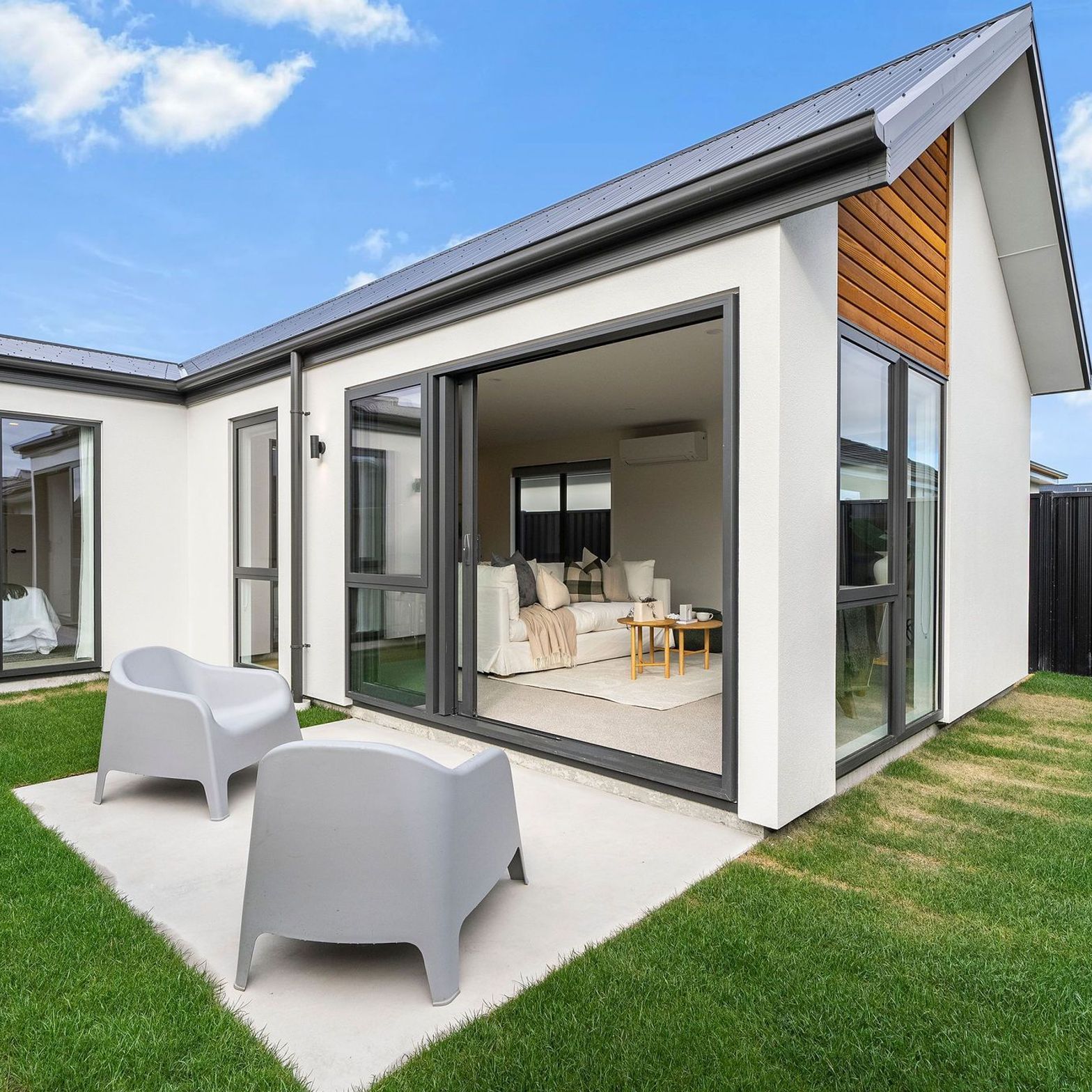 AbsoluteHomesBeachgrove34.jpg