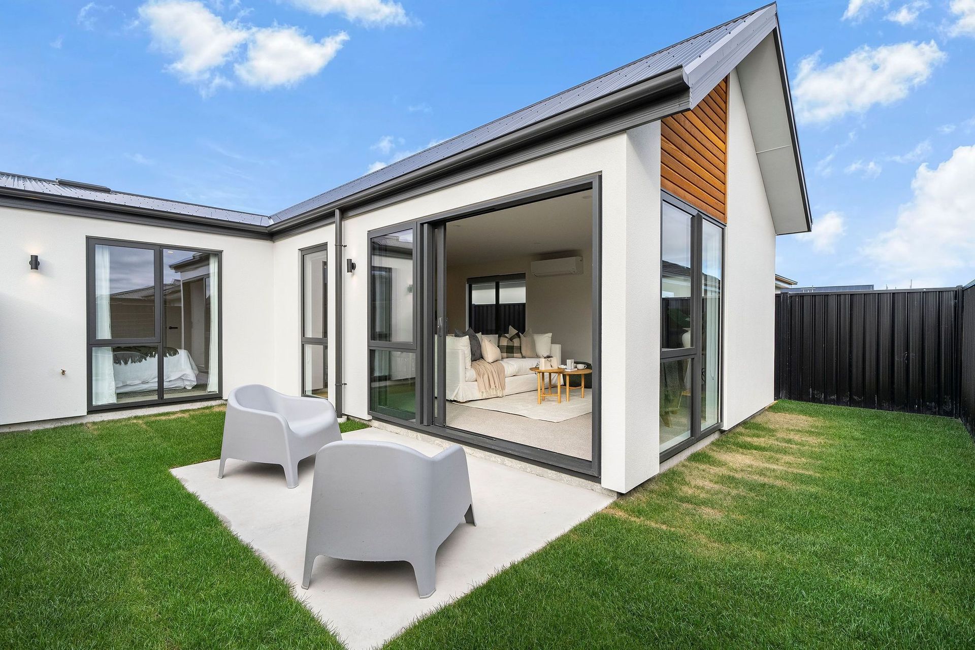 AbsoluteHomesBeachgrove34.jpg