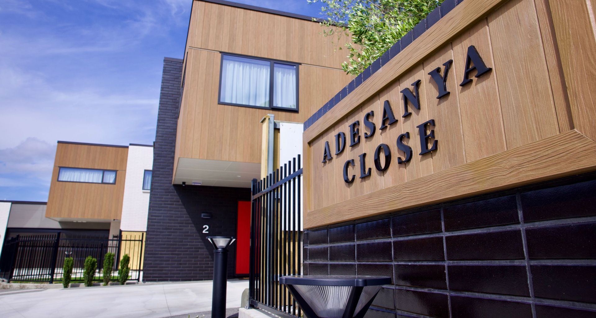 Townhouses 00 - Adesanya Close banner