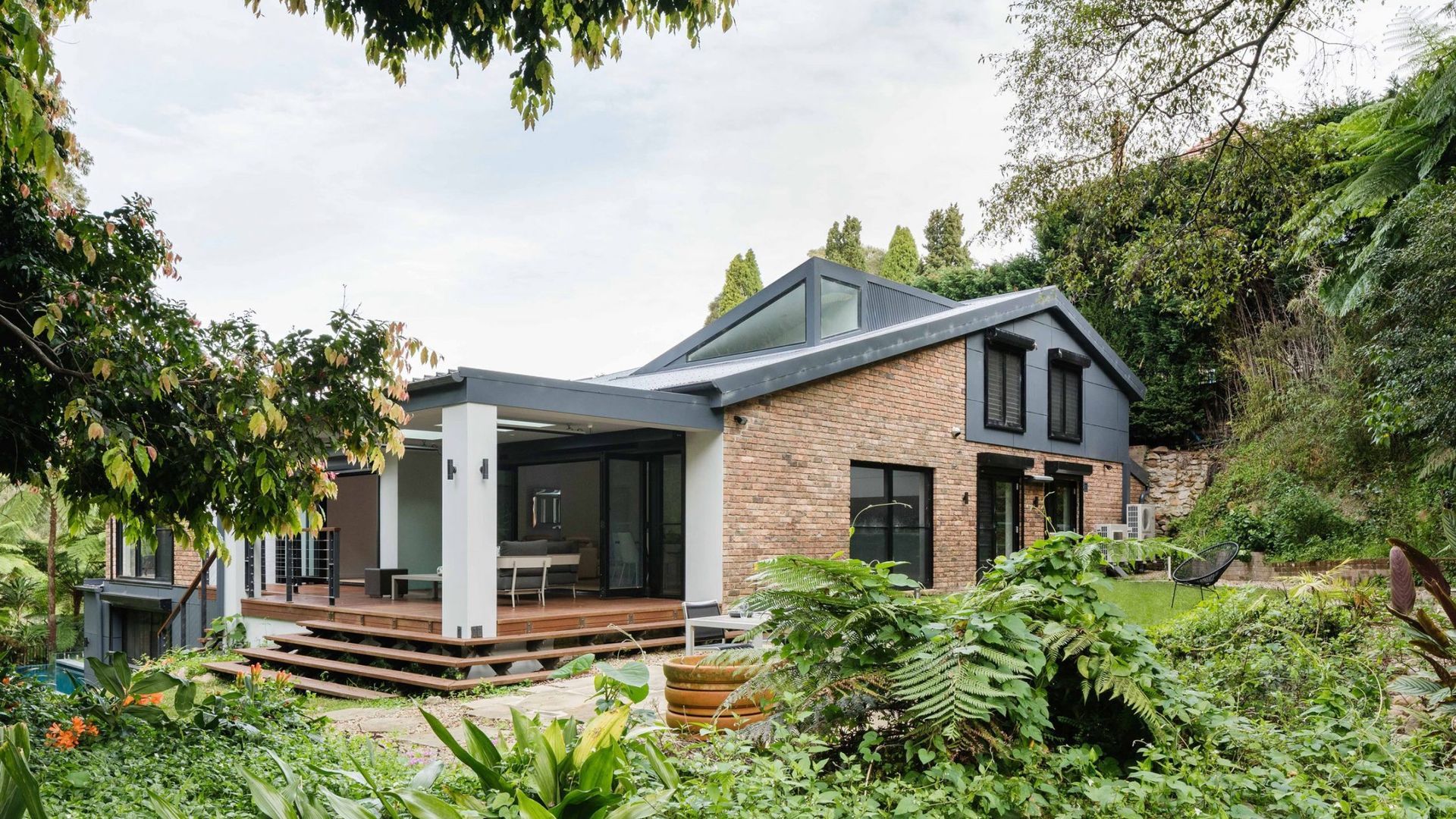 Burrawong House banner