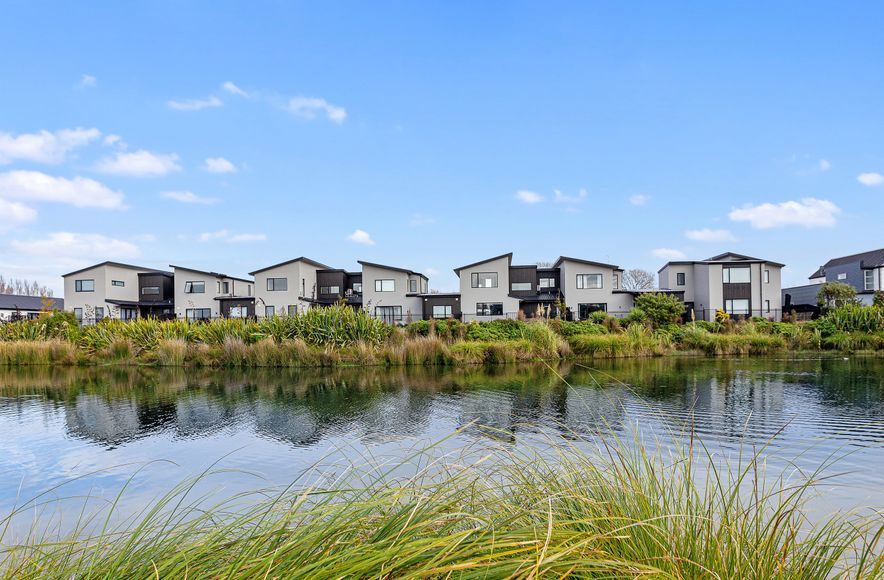 Metehau St, Prestons - x7 townhouses