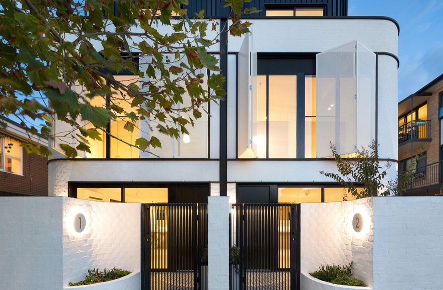 Pine Ave | Elwood