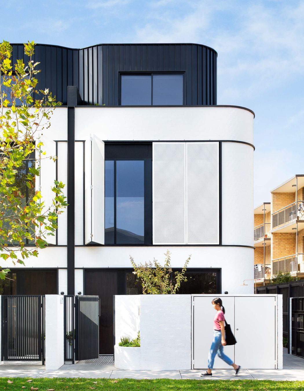 Pine Ave Elwood 2017