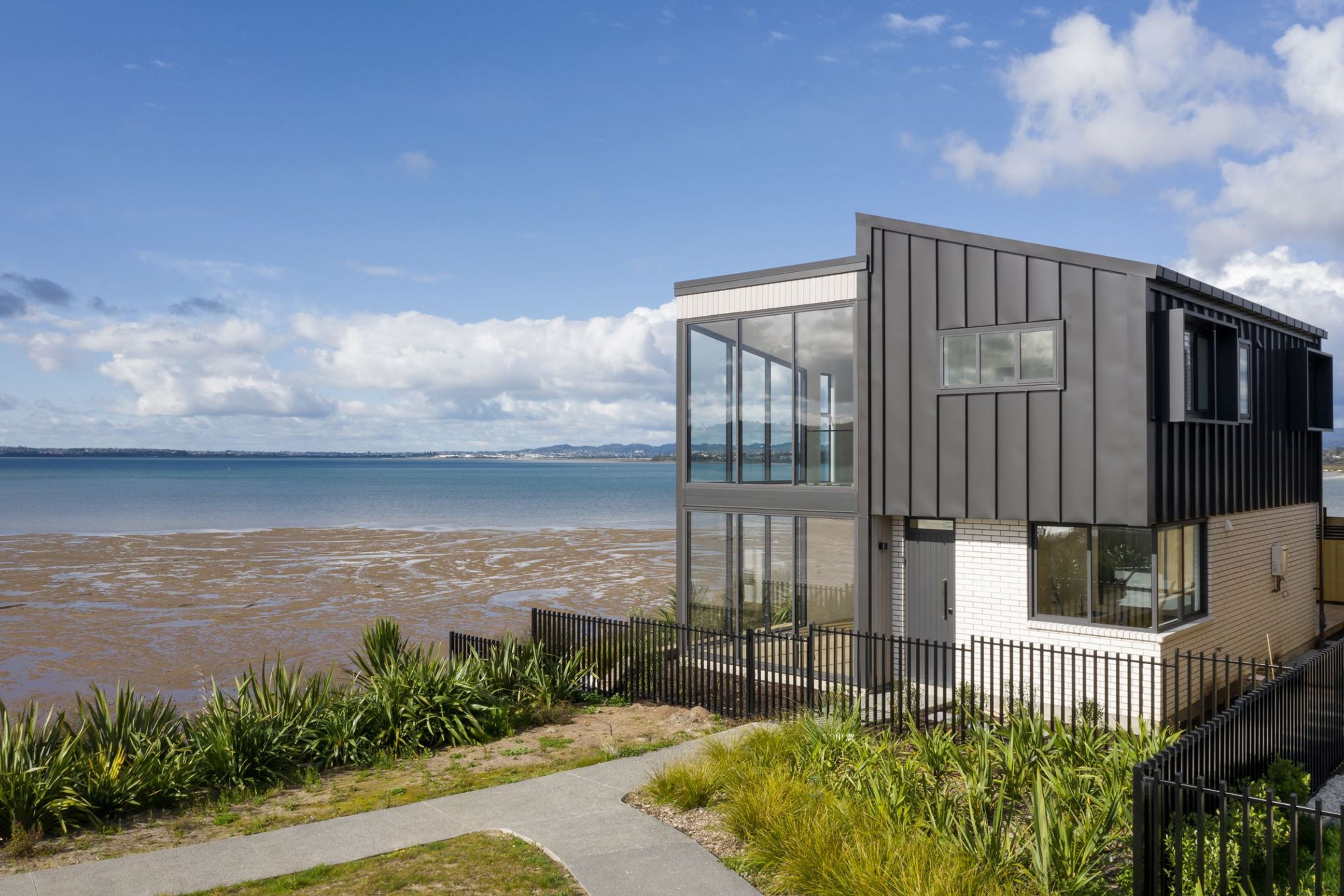 Scott Bay, Hobsonville
