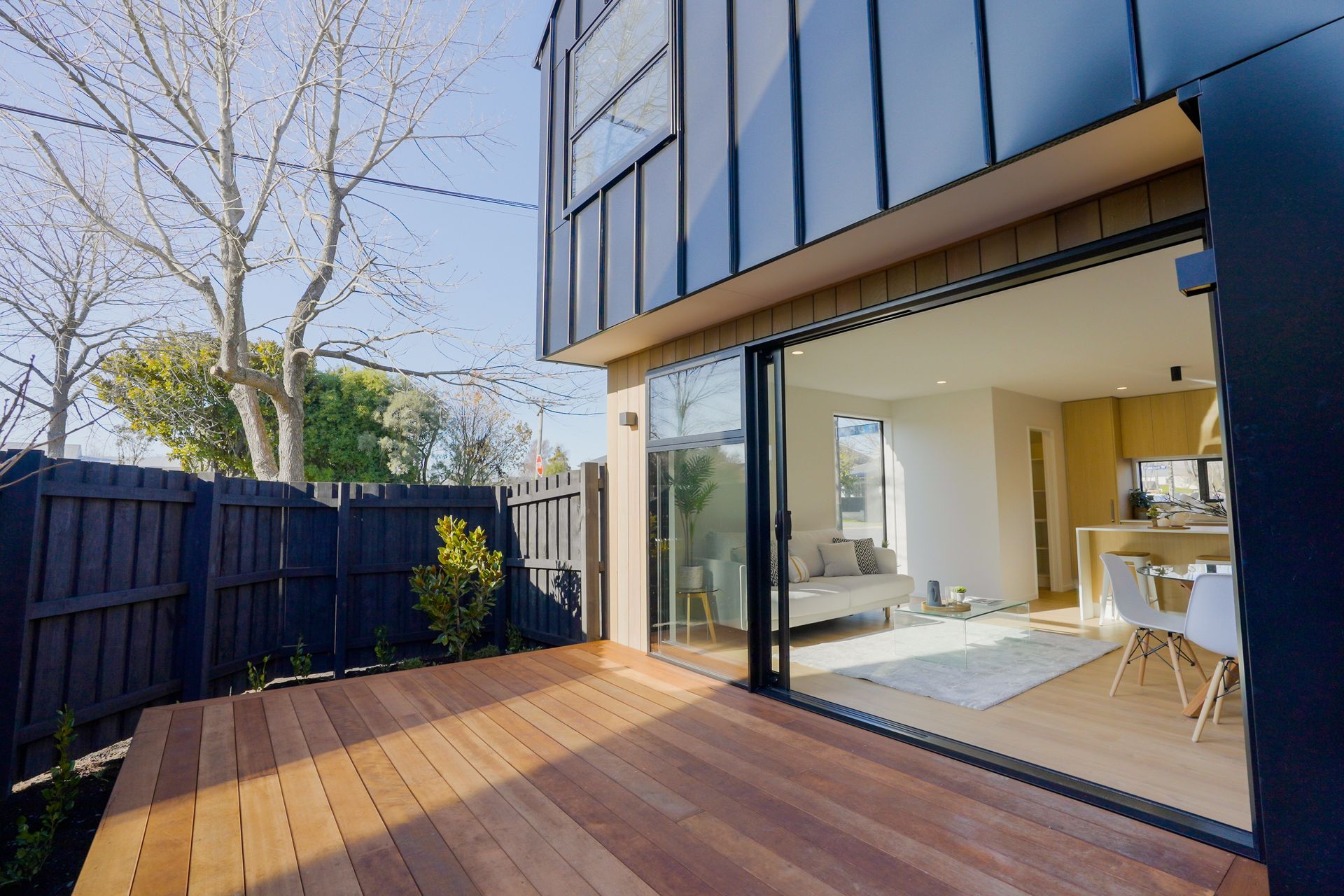 Bishop St, St Albans - x4 townhouses