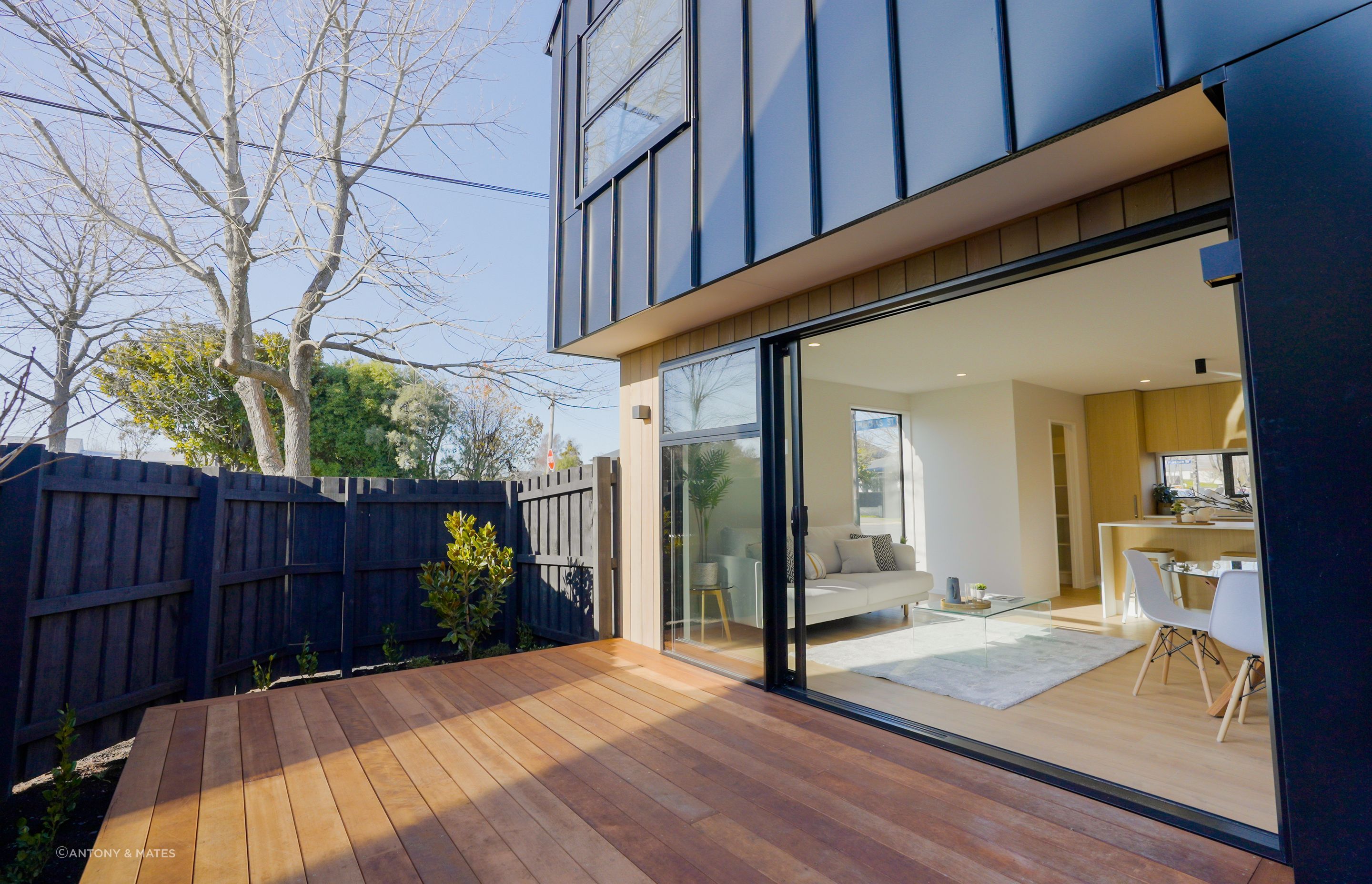 Bishop St, St Albans - x4 townhouses