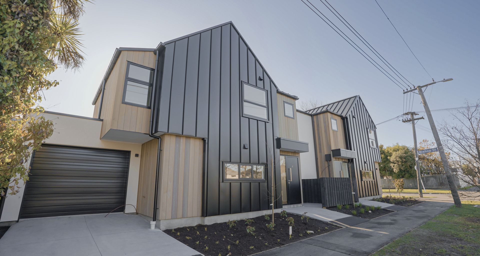 Bishop St, St Albans - x4 townhouses banner