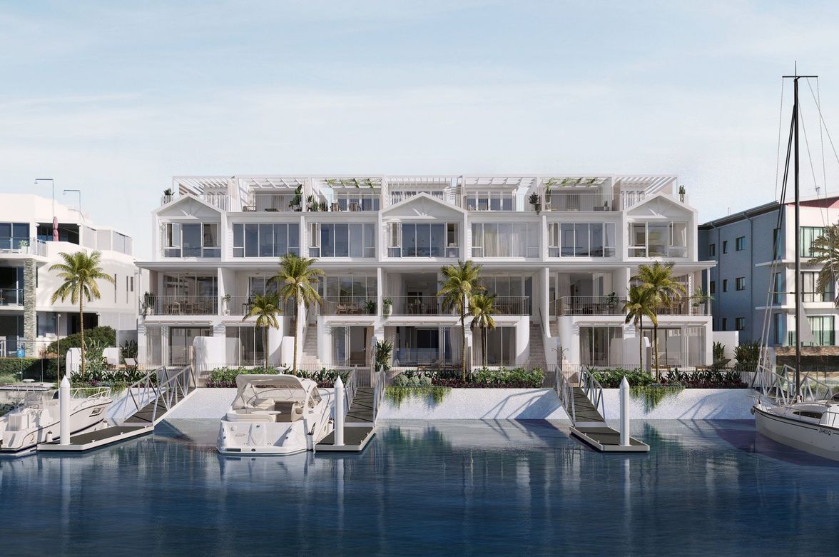 Marlowe Residences - 7 Pools installed before lunch!