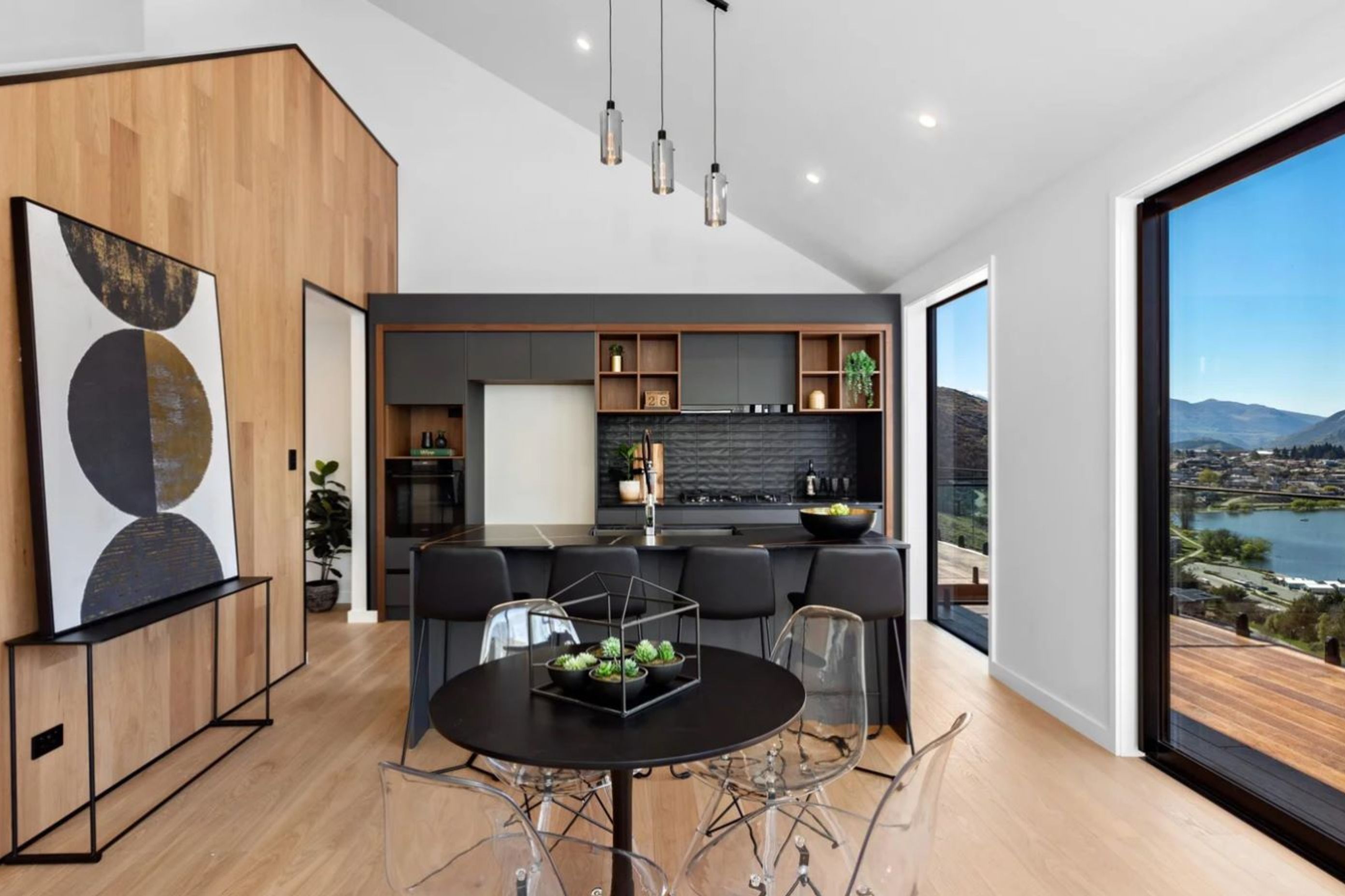 MAIN-DINING-1.jpg