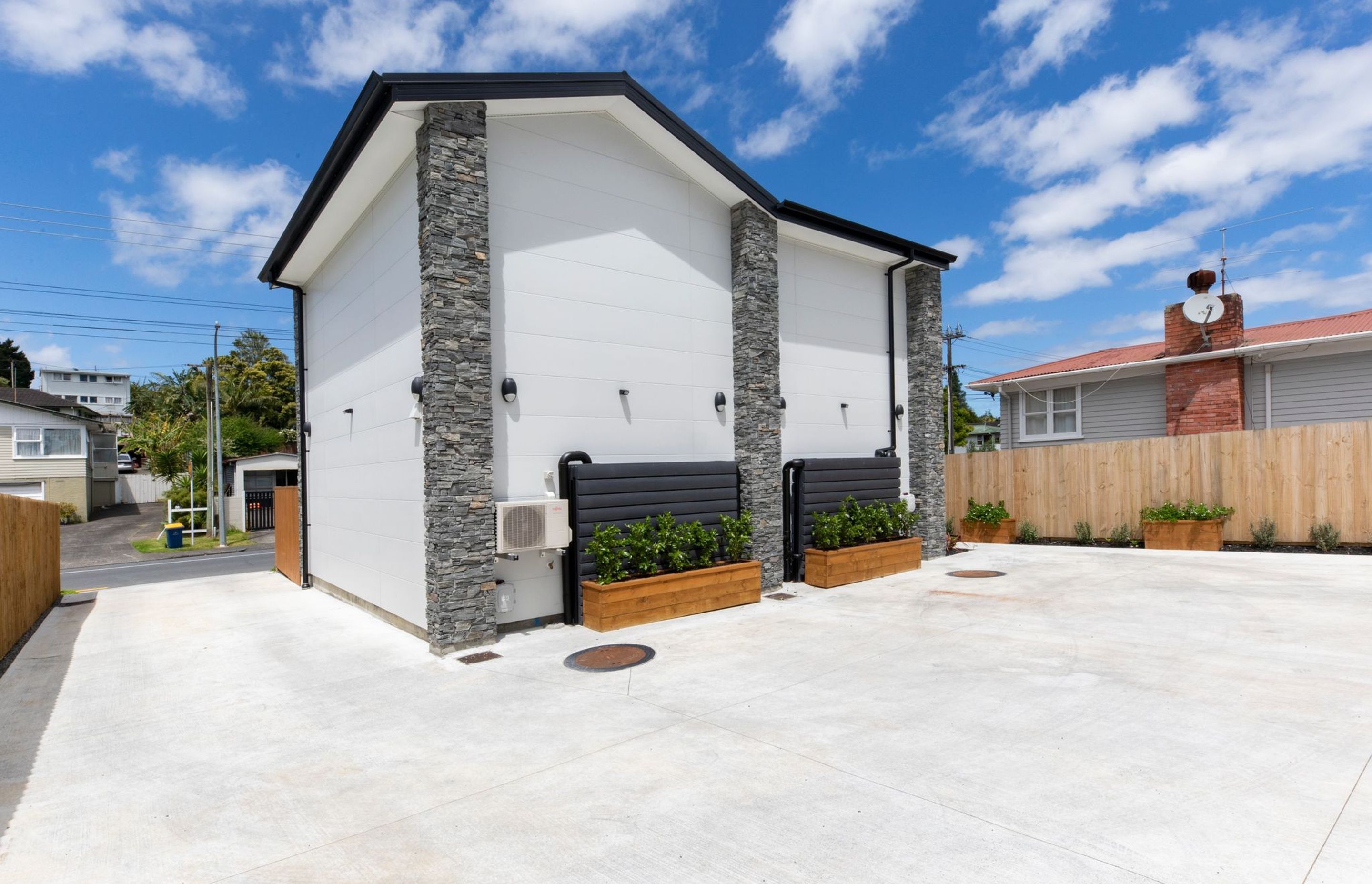 Multi-Unit Townhouse