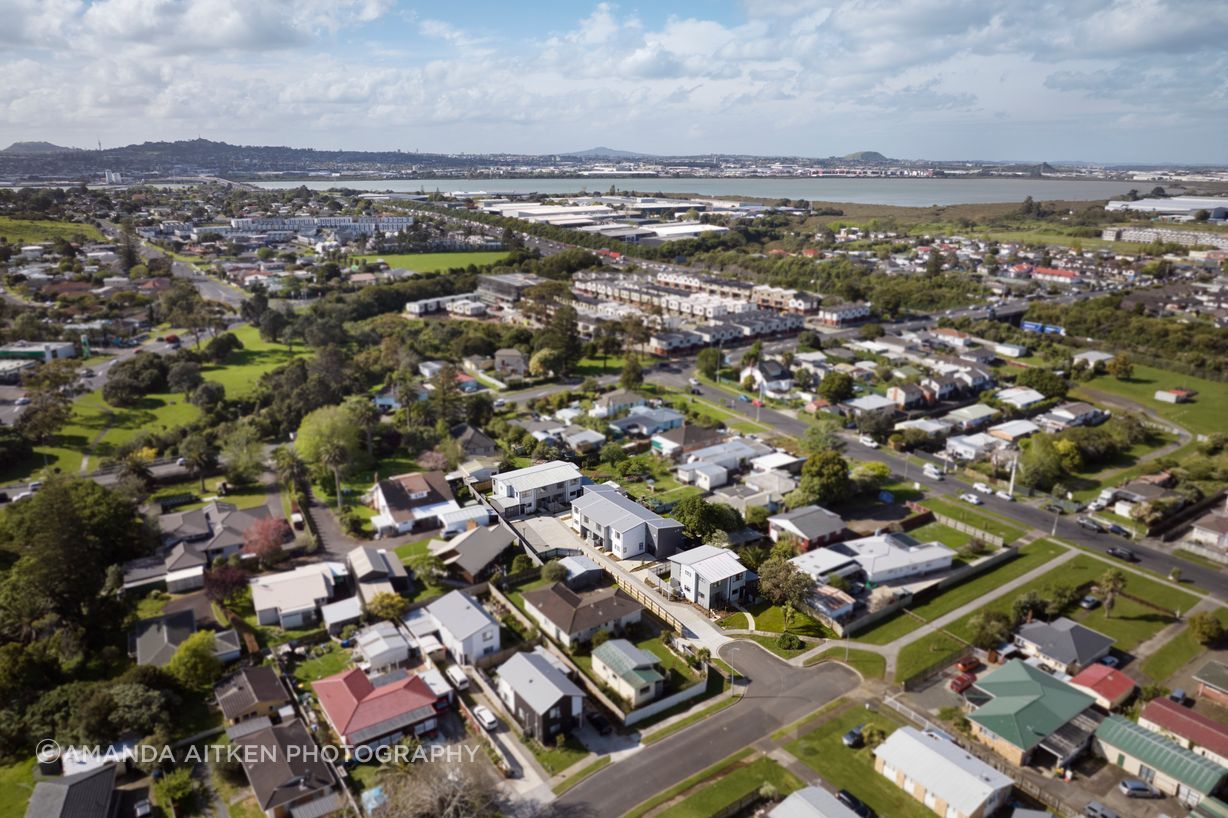 Molesworth21focusLOWRES.jpg